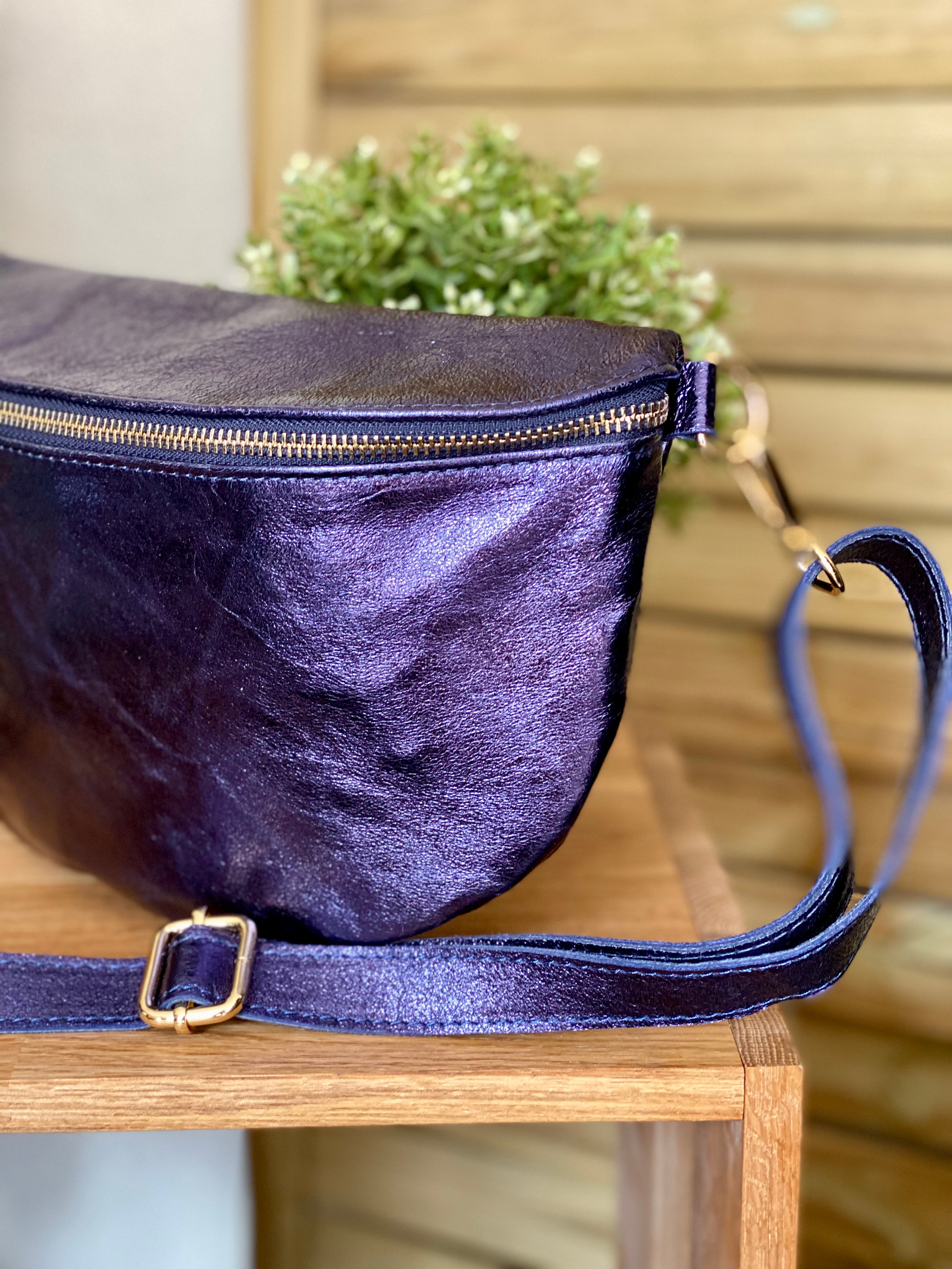 Sac banane XL en cuir irisé 30cm - JANIS - Bleu marine