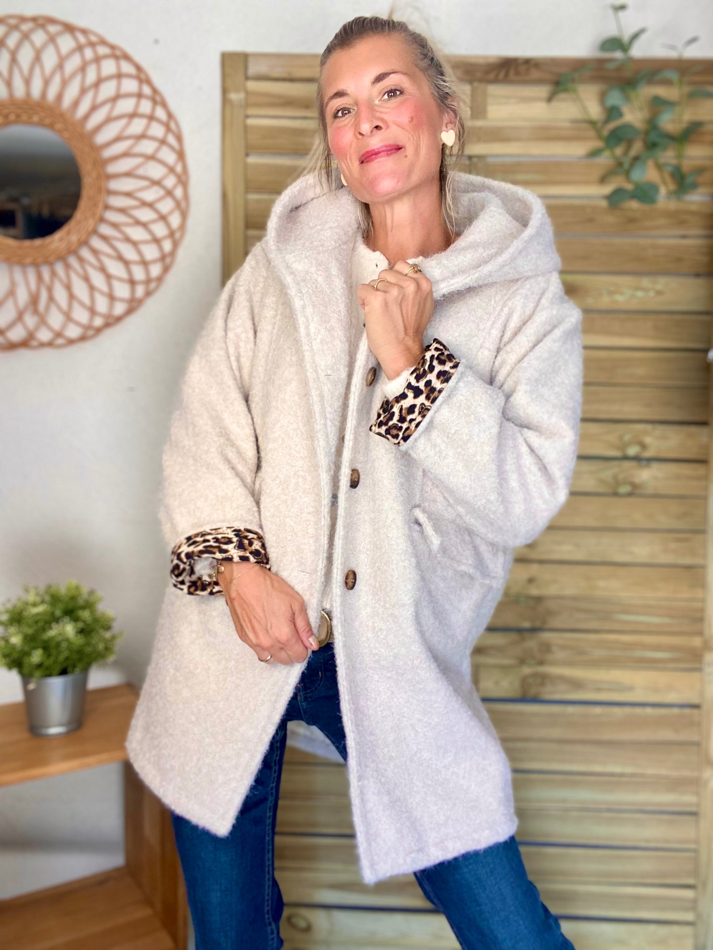 Manteau en laine EUGÉNIE avec détails Léo 🐆 - Crème