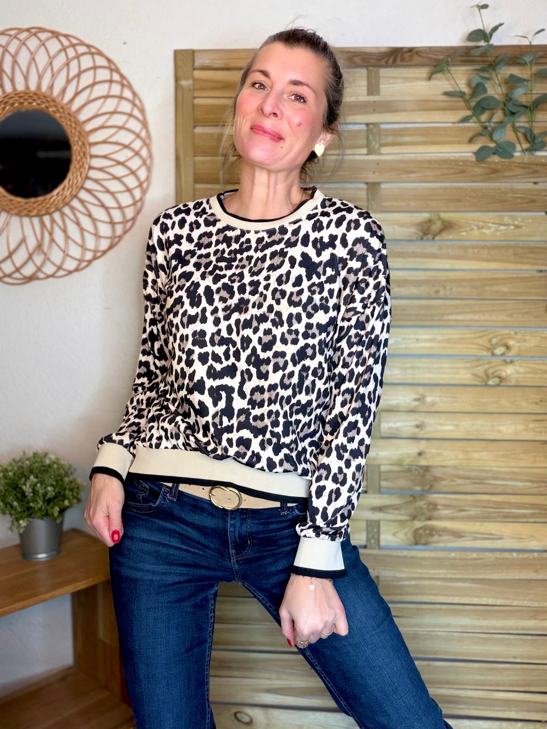 Sweat imprimé Léo 🐆 ÉGLANTINE