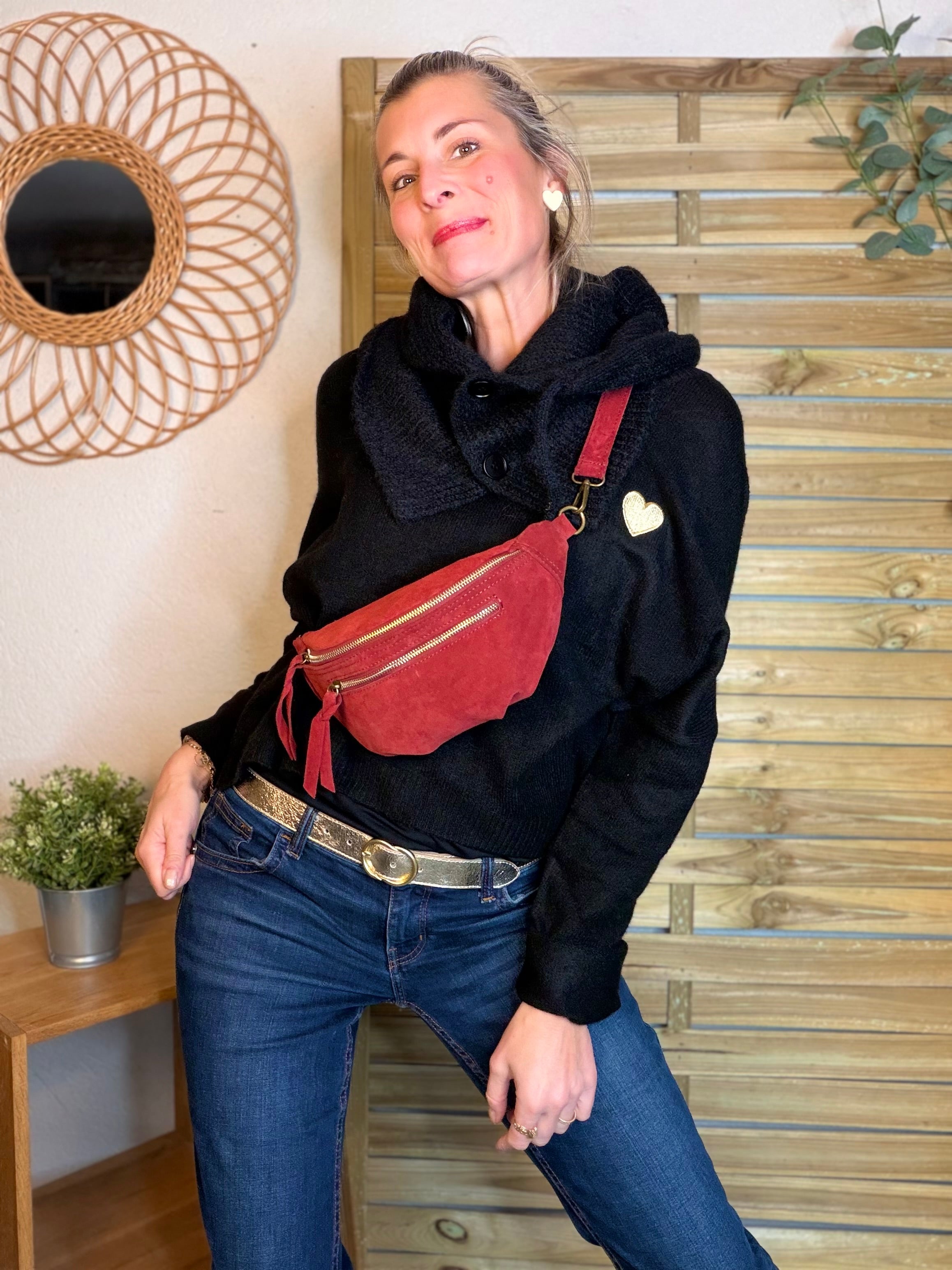 Pull léger en maille cœur doré brodé 💛 MELISSA - Noir