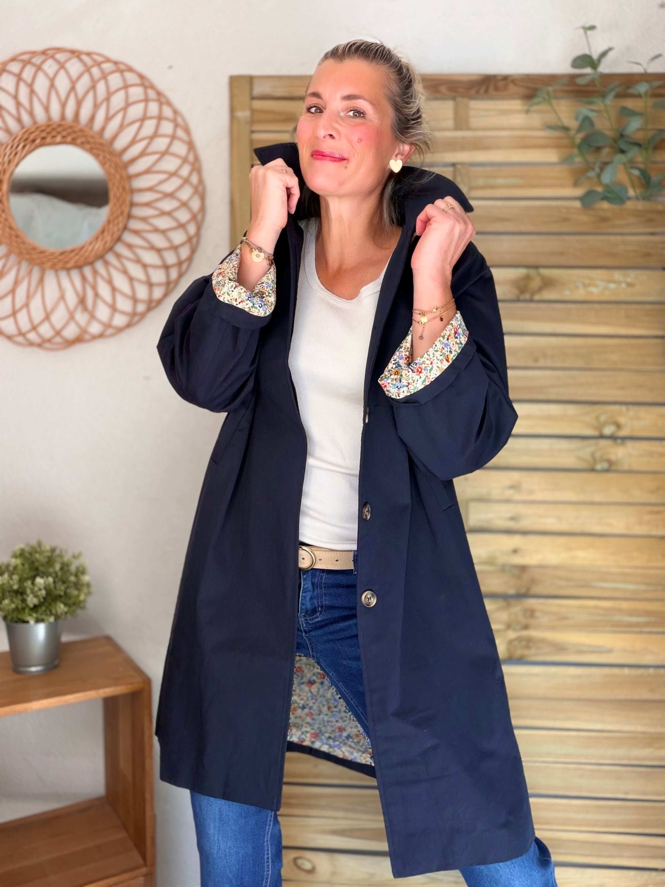 Veste Trench en coton Bleu marine avec Liberty - MAHAUT MI LONG - LILI et LALA (DÉSTOCKAGE sur Taille S)