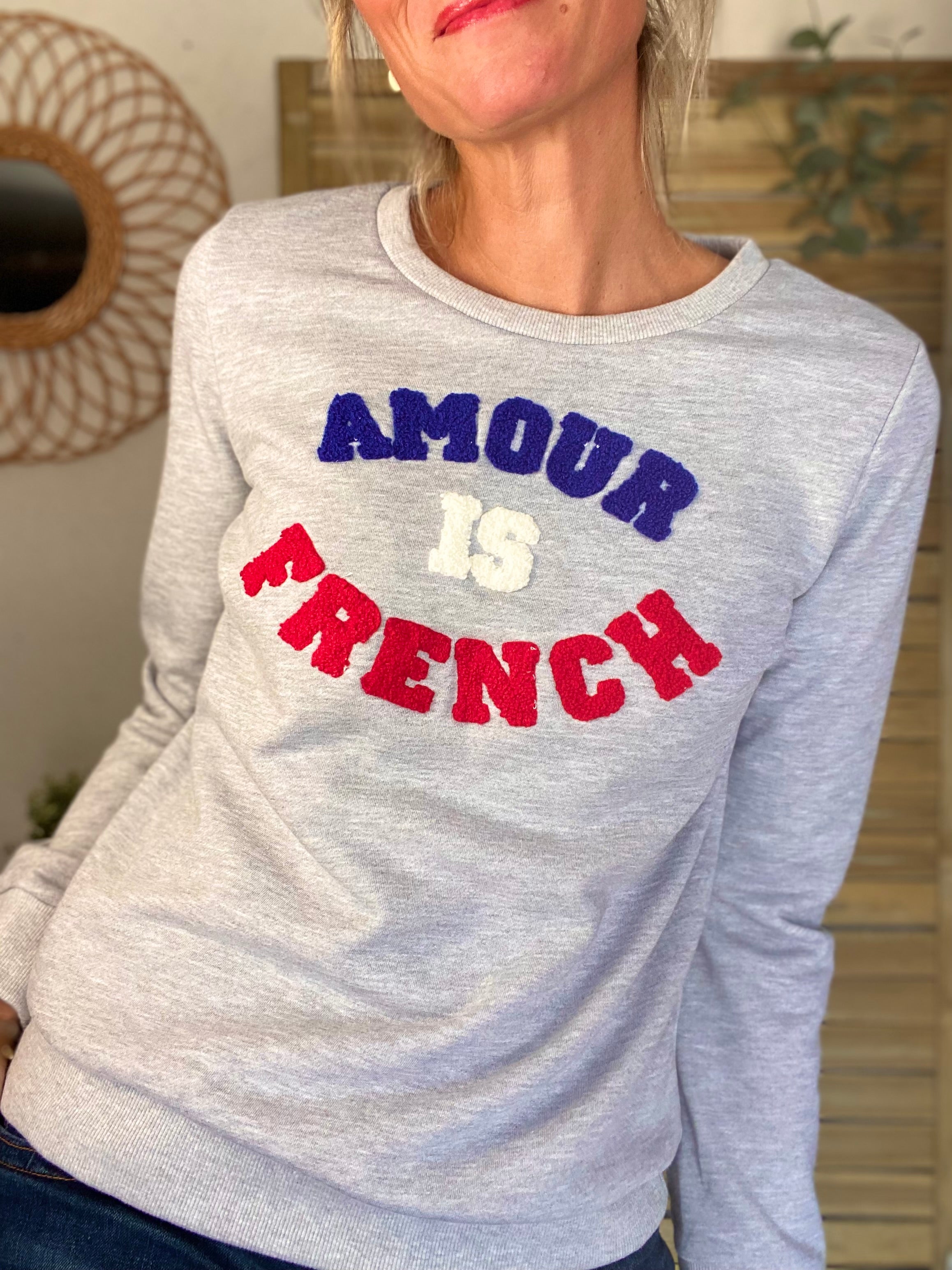 Sweat AMOUR IS FRENCH - OPHELIA - Gris / Tricolore 🇫🇷