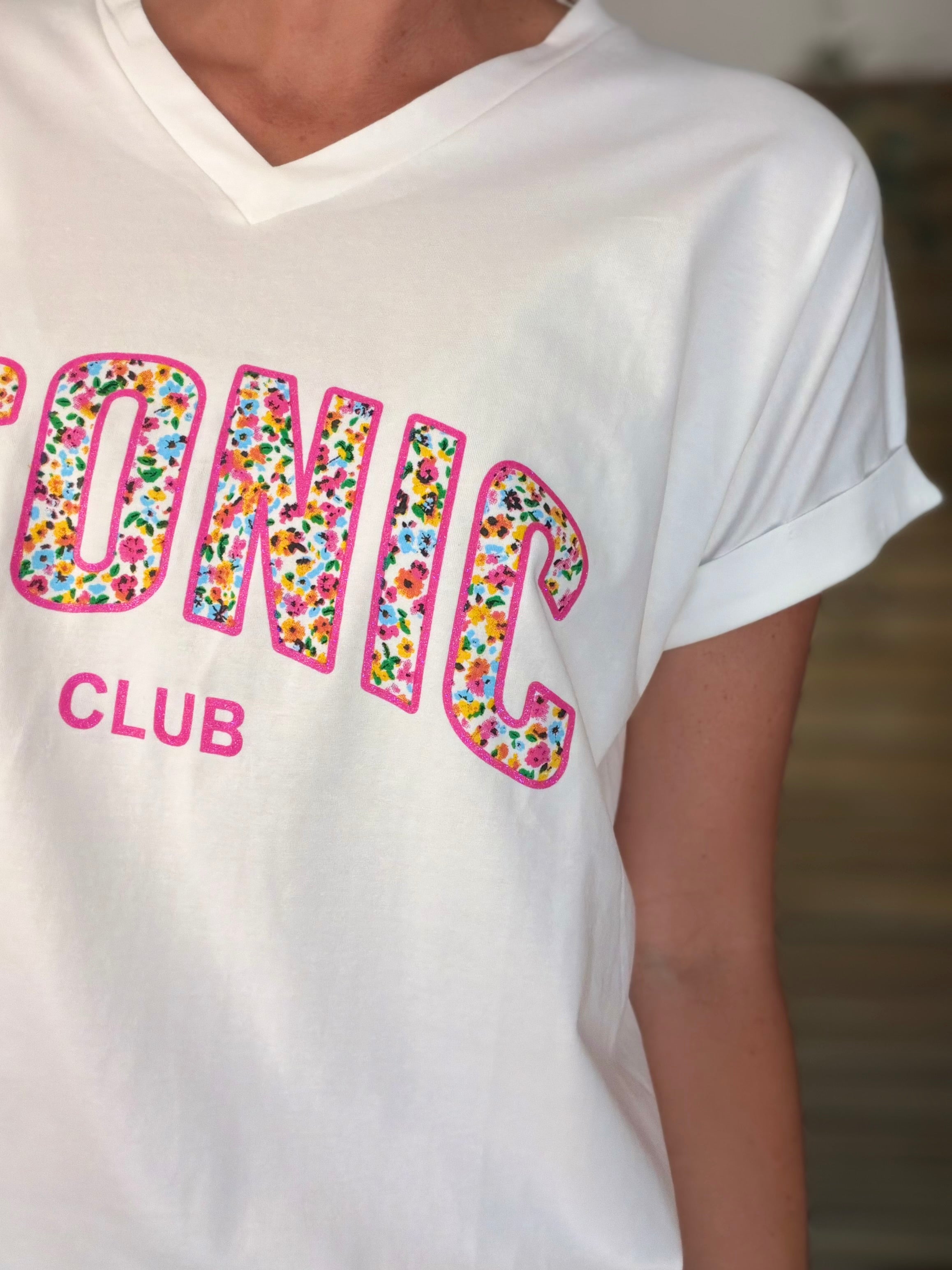 Tee shirt col V ICONIC club fleuri OLYMPE Écru