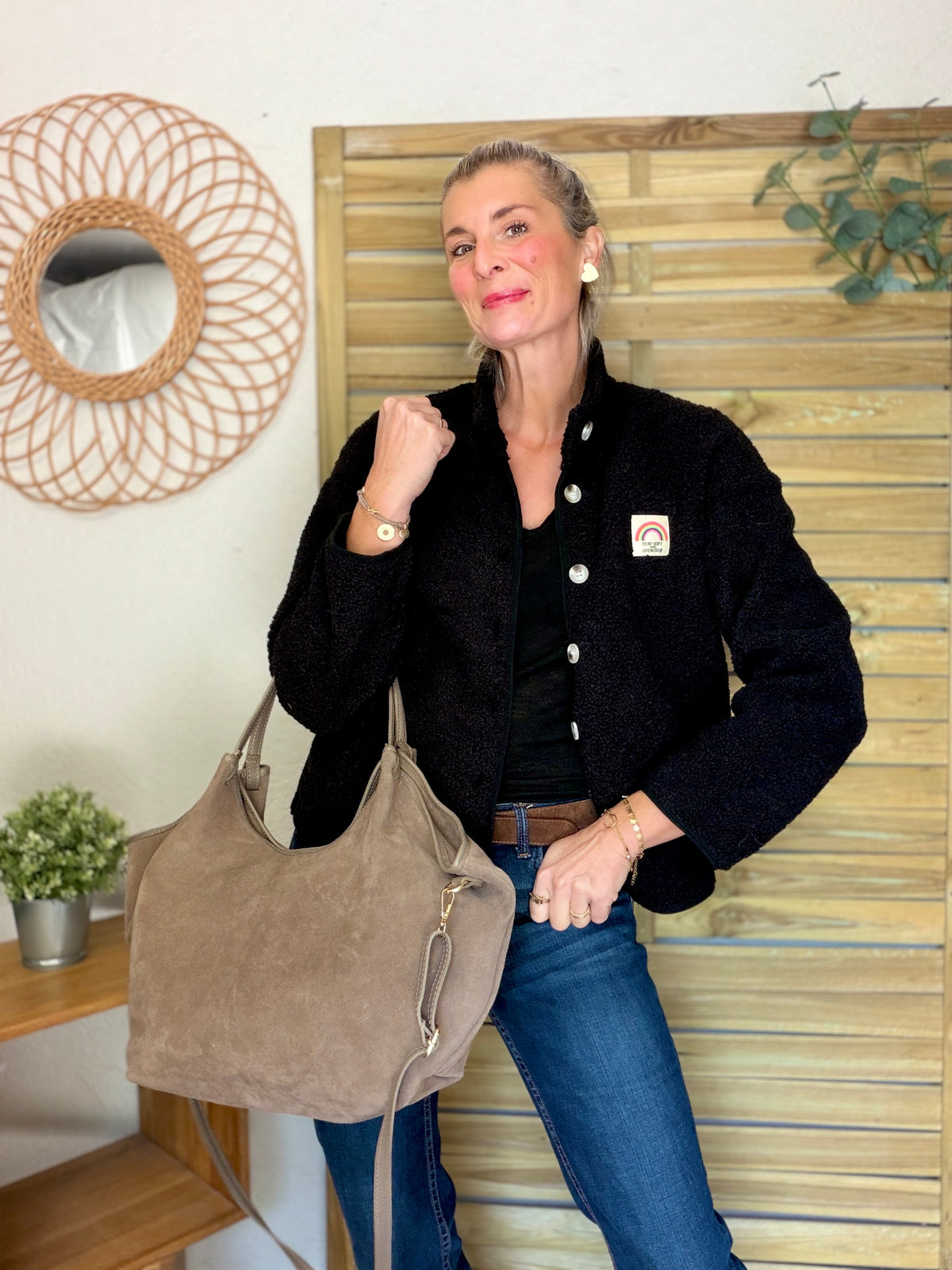 Veste Sherpa boutonnée écusson Arc-en-ciel ÉNORA Noir