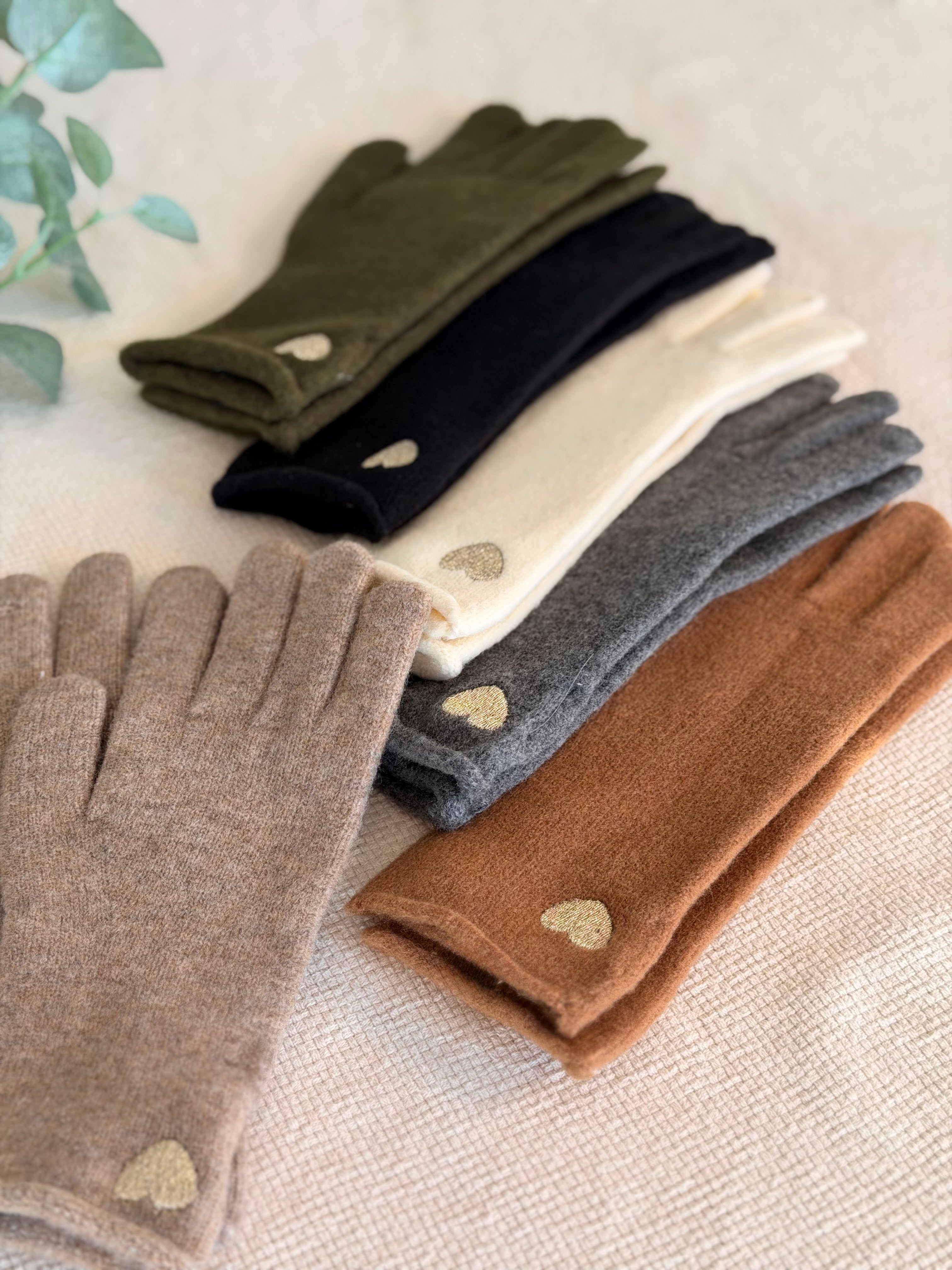 Gants CHLOÉ avec coeur doré brodé 💛 et ouverture index et pouce 👌🏼