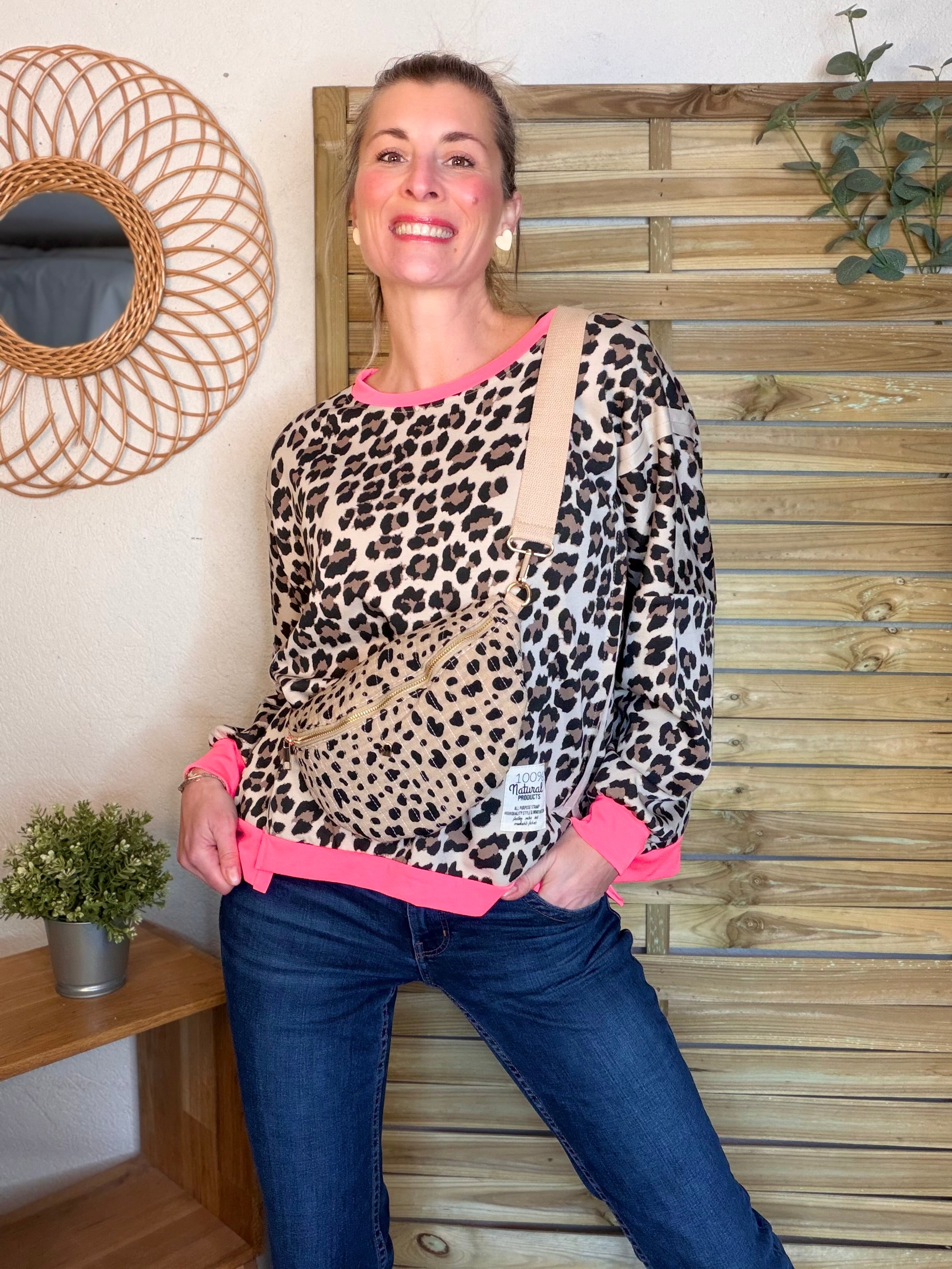 Sweat léger imprimé Léo rose fluo 🐆 ANOUK