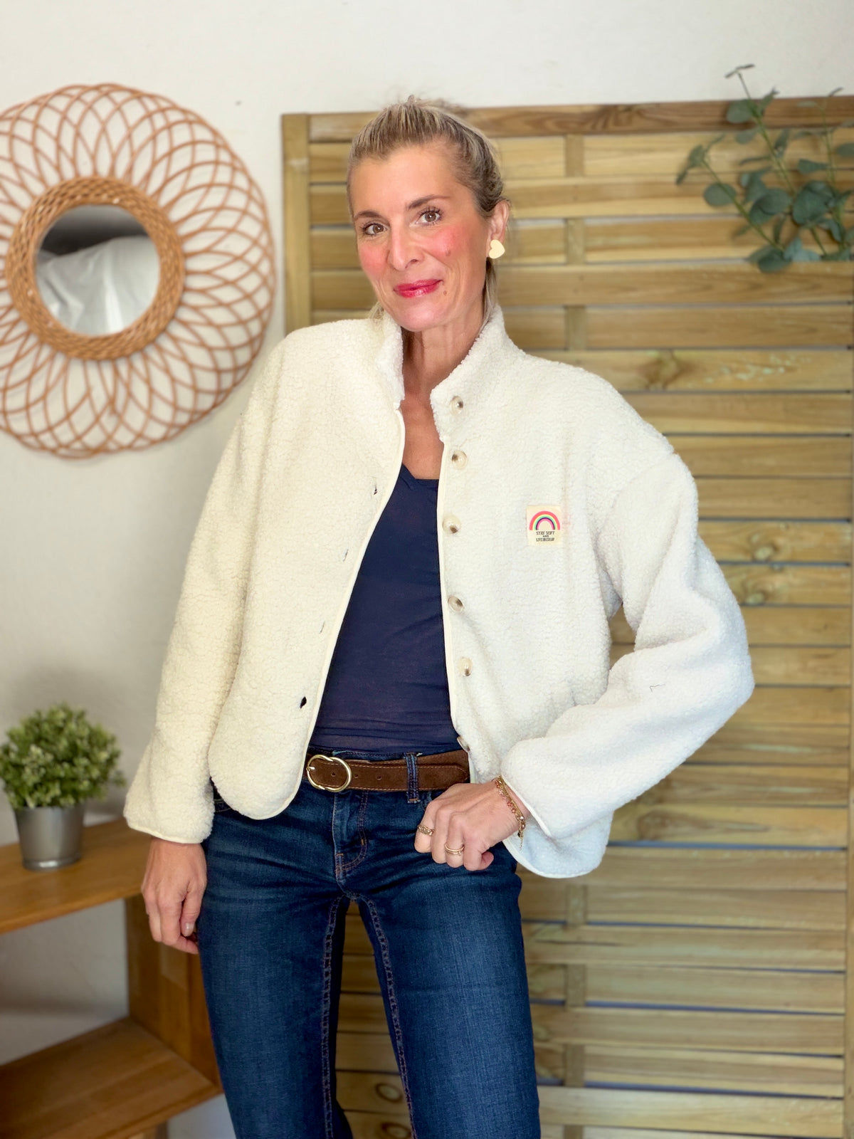 Veste Sherpa boutonnée écusson Arc-en-ciel ÉNORA Beige