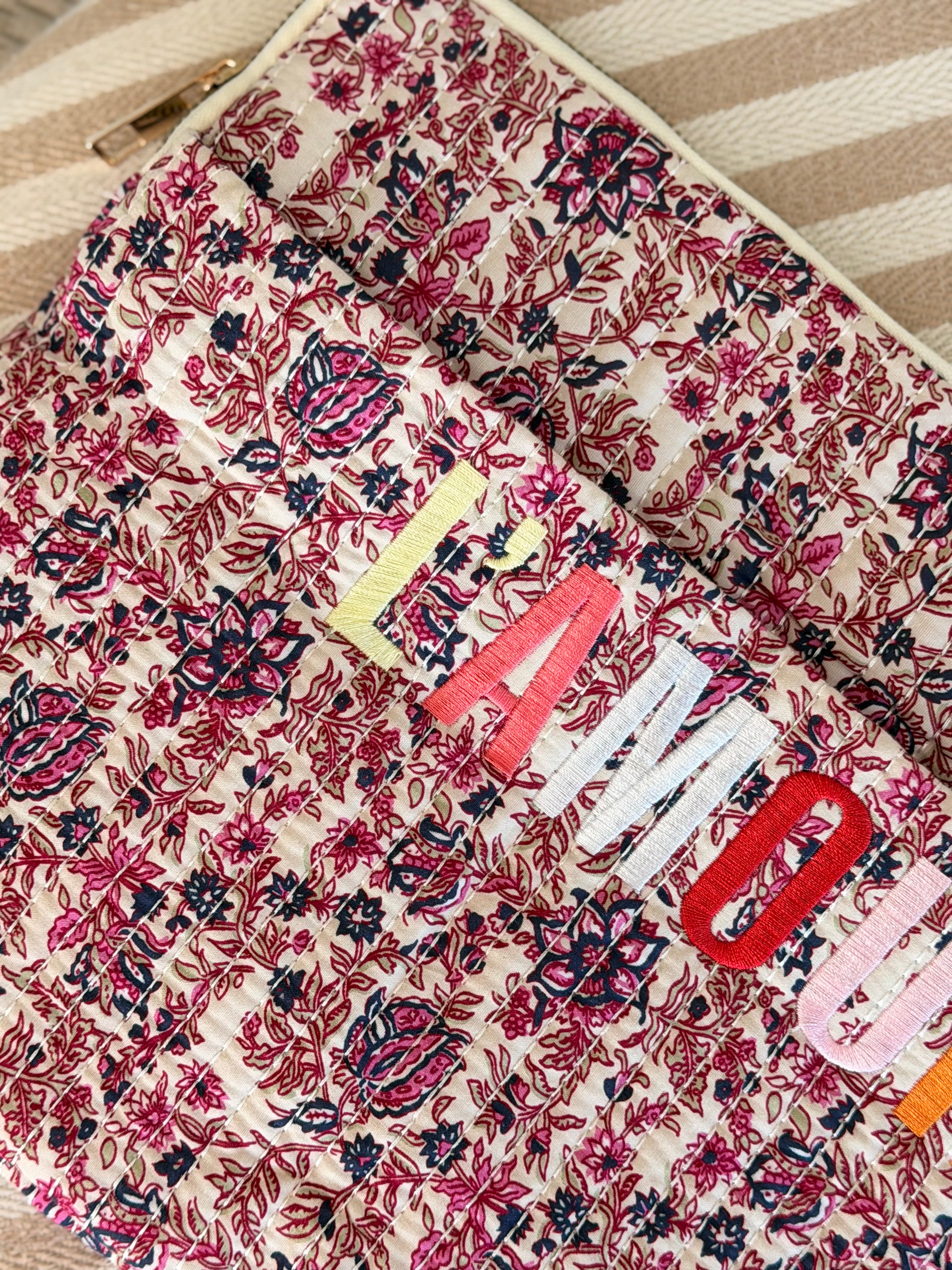 Pochette matelassée pour ordinateur 13´ L’AMOUR