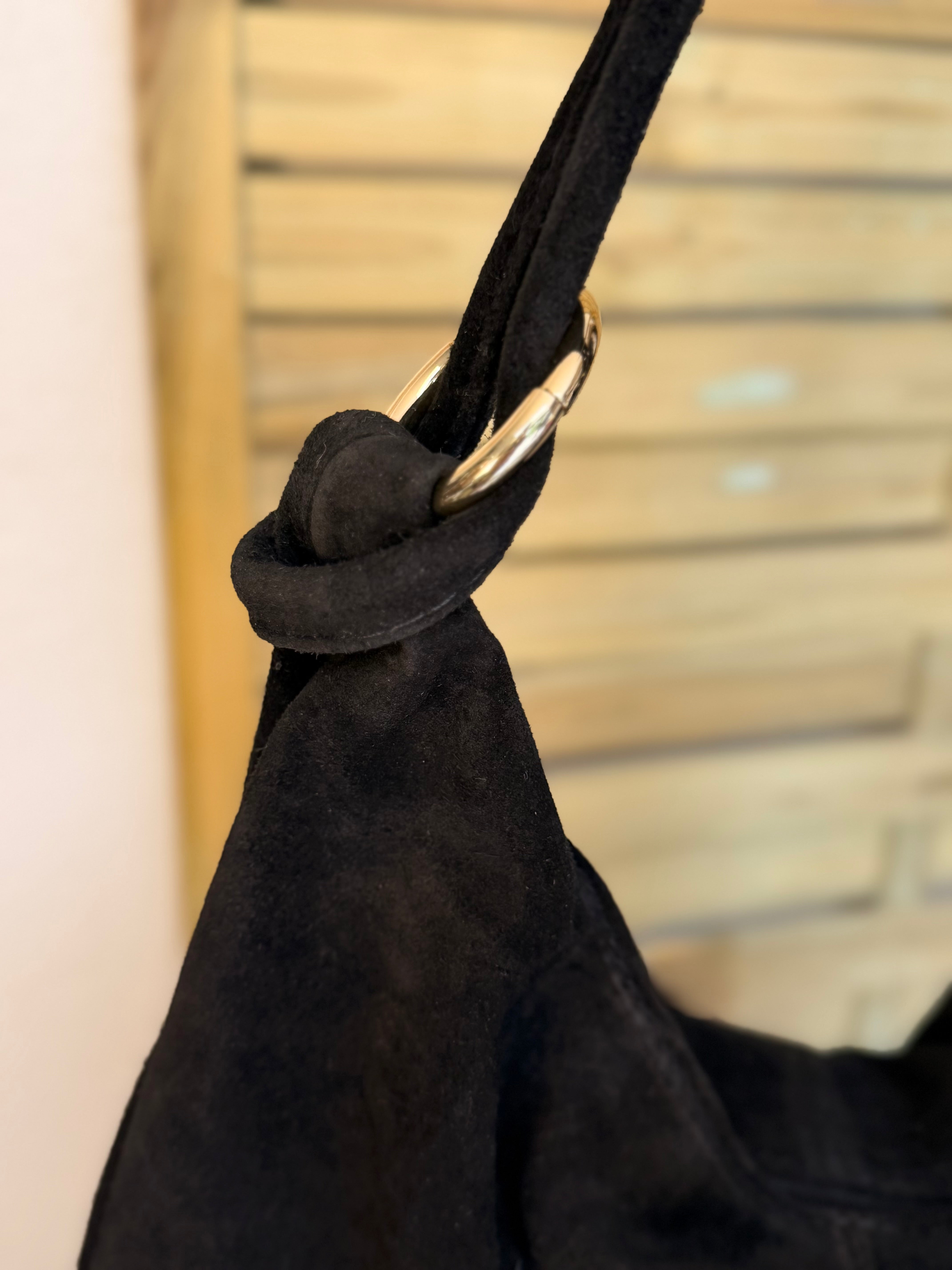 Sac besace hobo en cuir daim souple avec anneaux WILLIAM - Noir