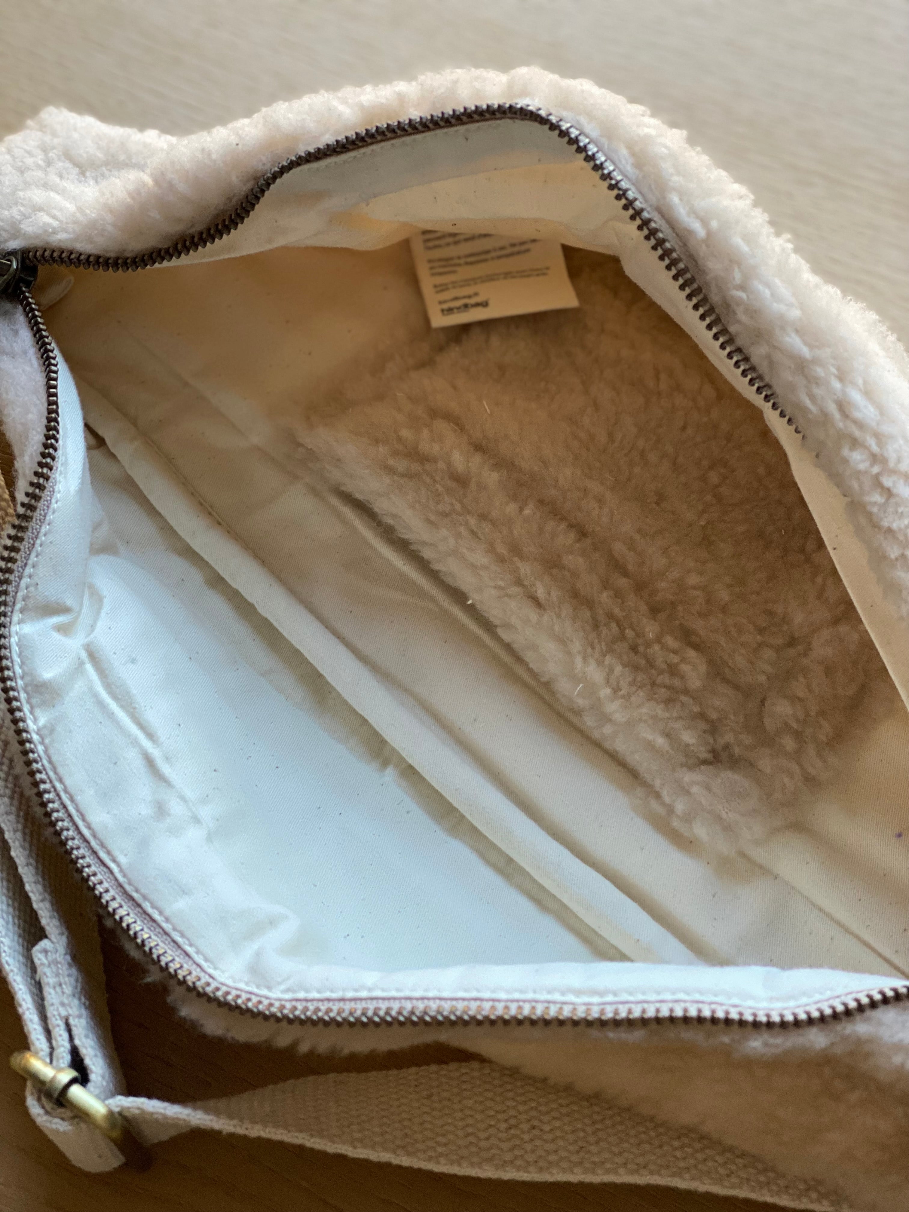 Sac banane XL HINDBAG Sasha Teddy beige (moumoute)