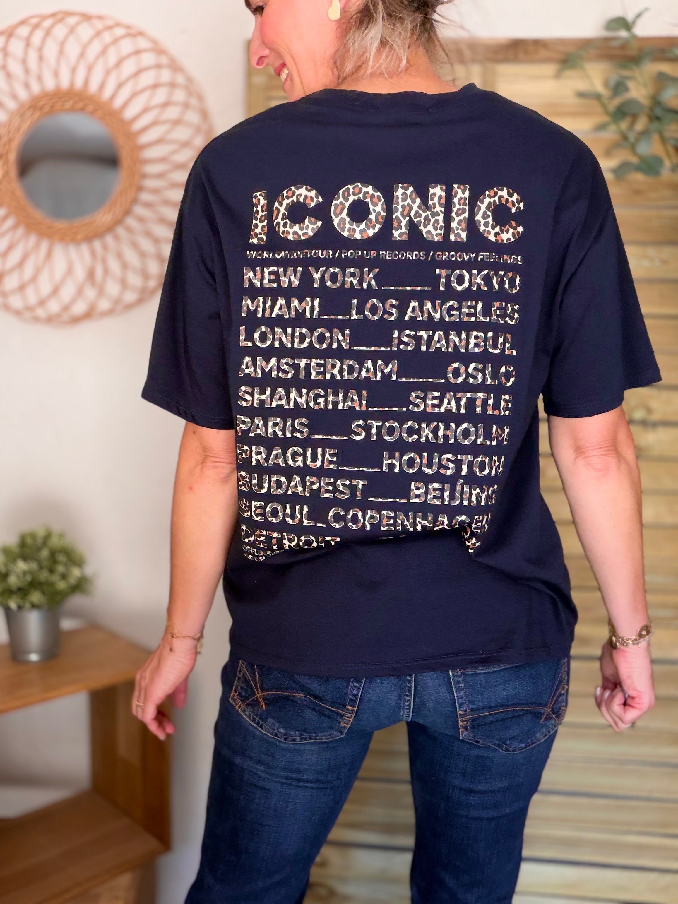 Tee shirt ICONIC Léo LÉONA Bleu marine