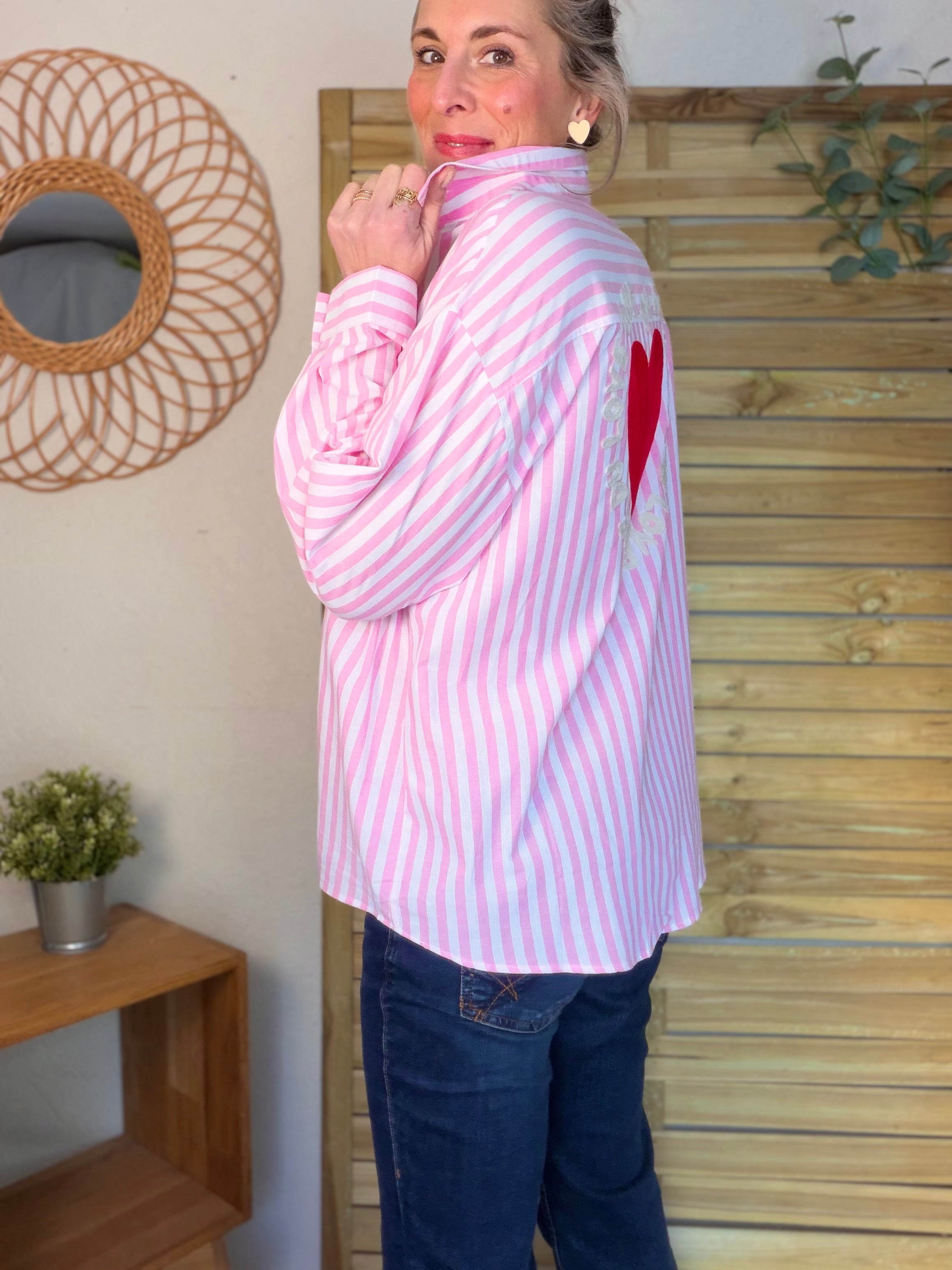 Chemise rose rayée brodée QUE DU LOVE ❤️ SERENA