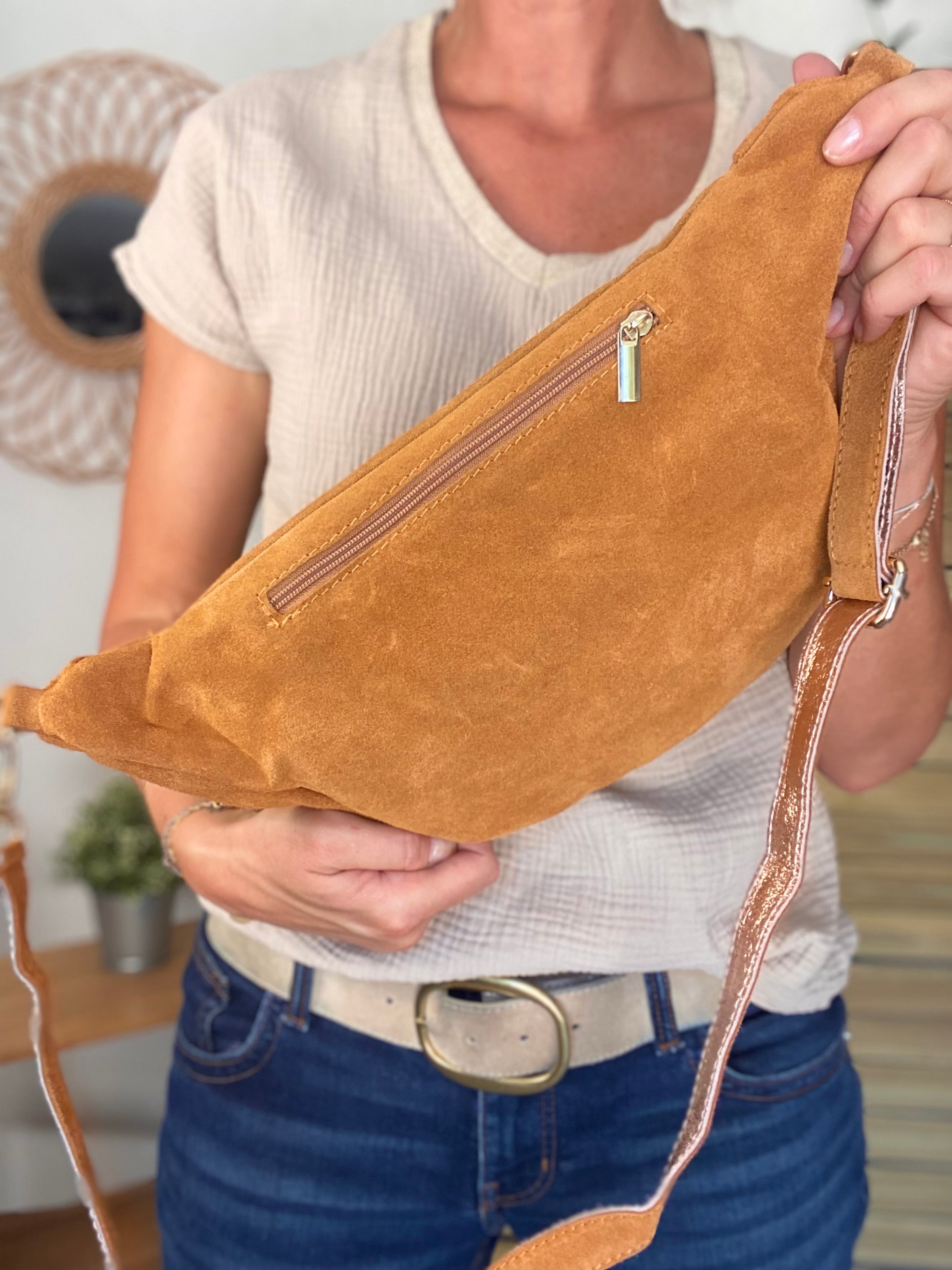 Sac banane XL en croite de cuir - JANE - Camel