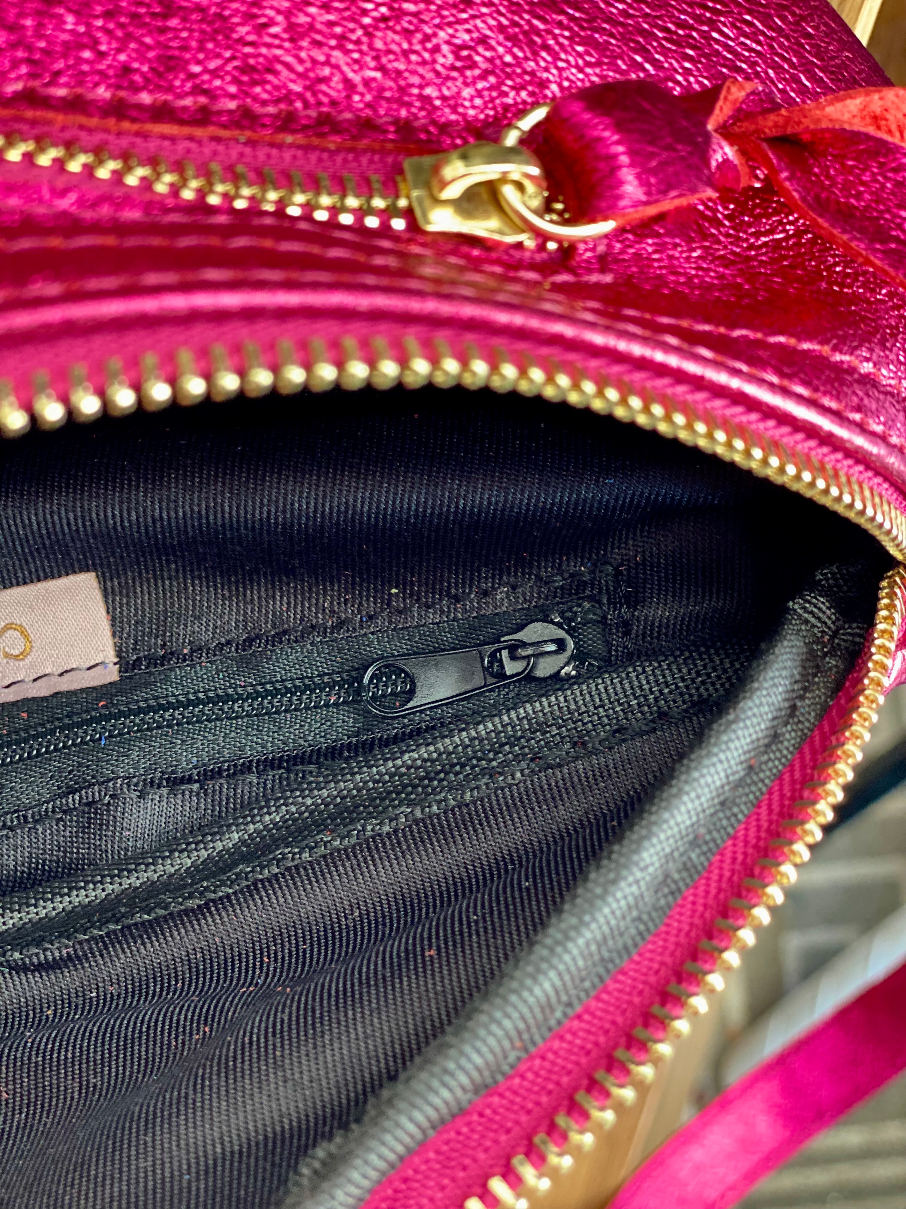 Sac banane en cuir irisé double poche - OPALE - Fuschia