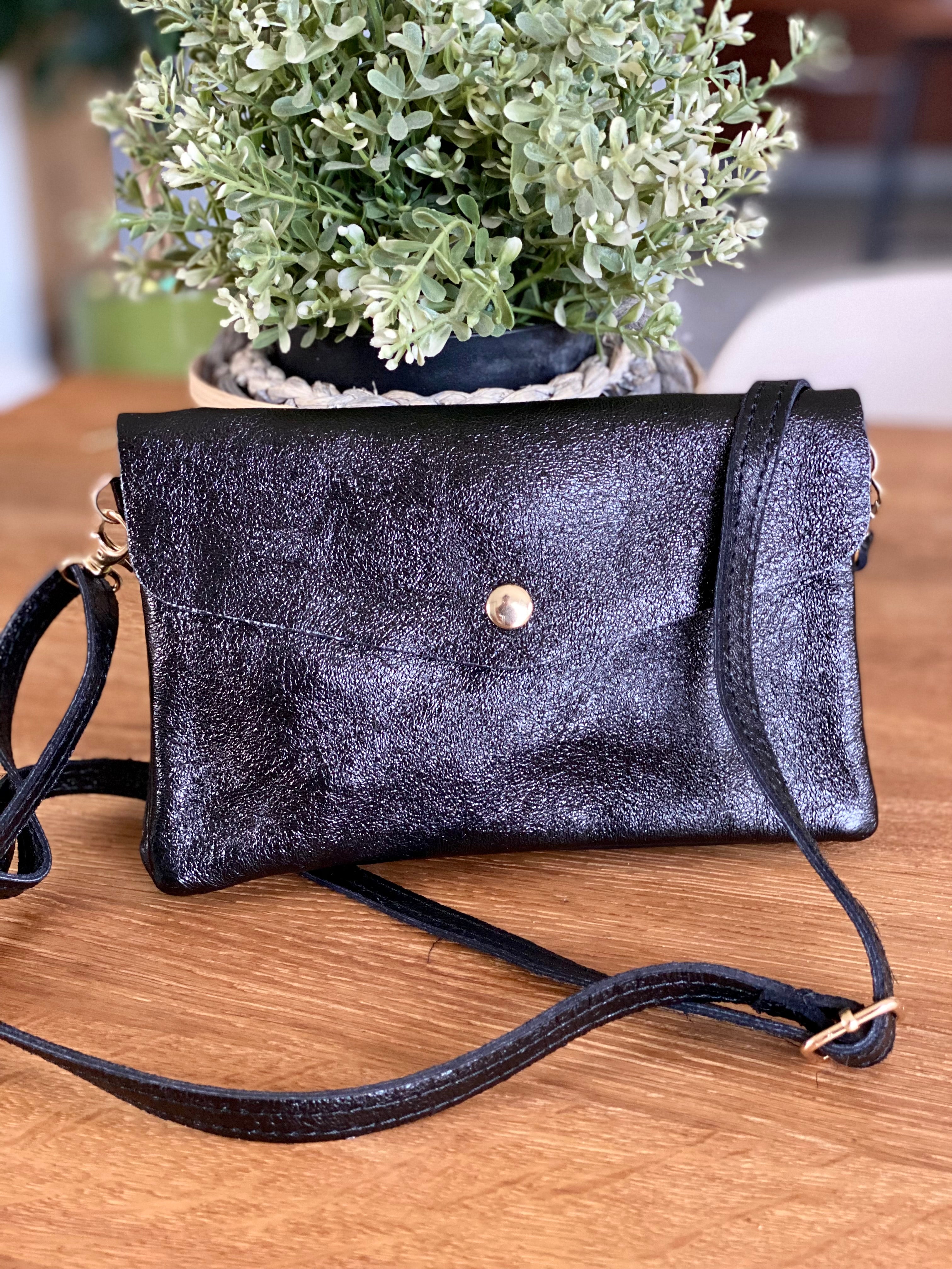 Sac bandoulière / Pochette en cuir irisé - BETTY - Noir