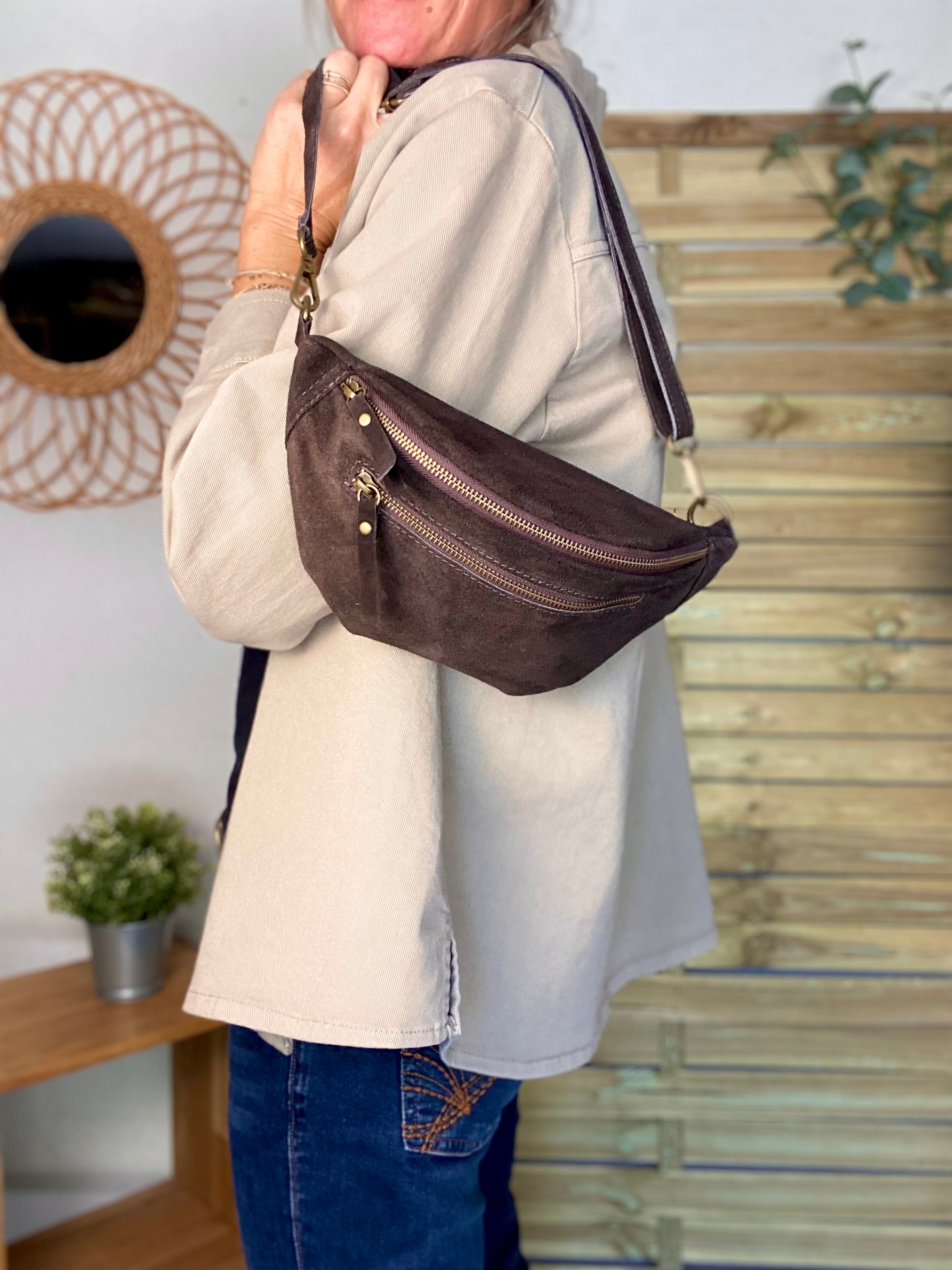 Sac banane double poche en cuir daim - OPALINE - Chocolat