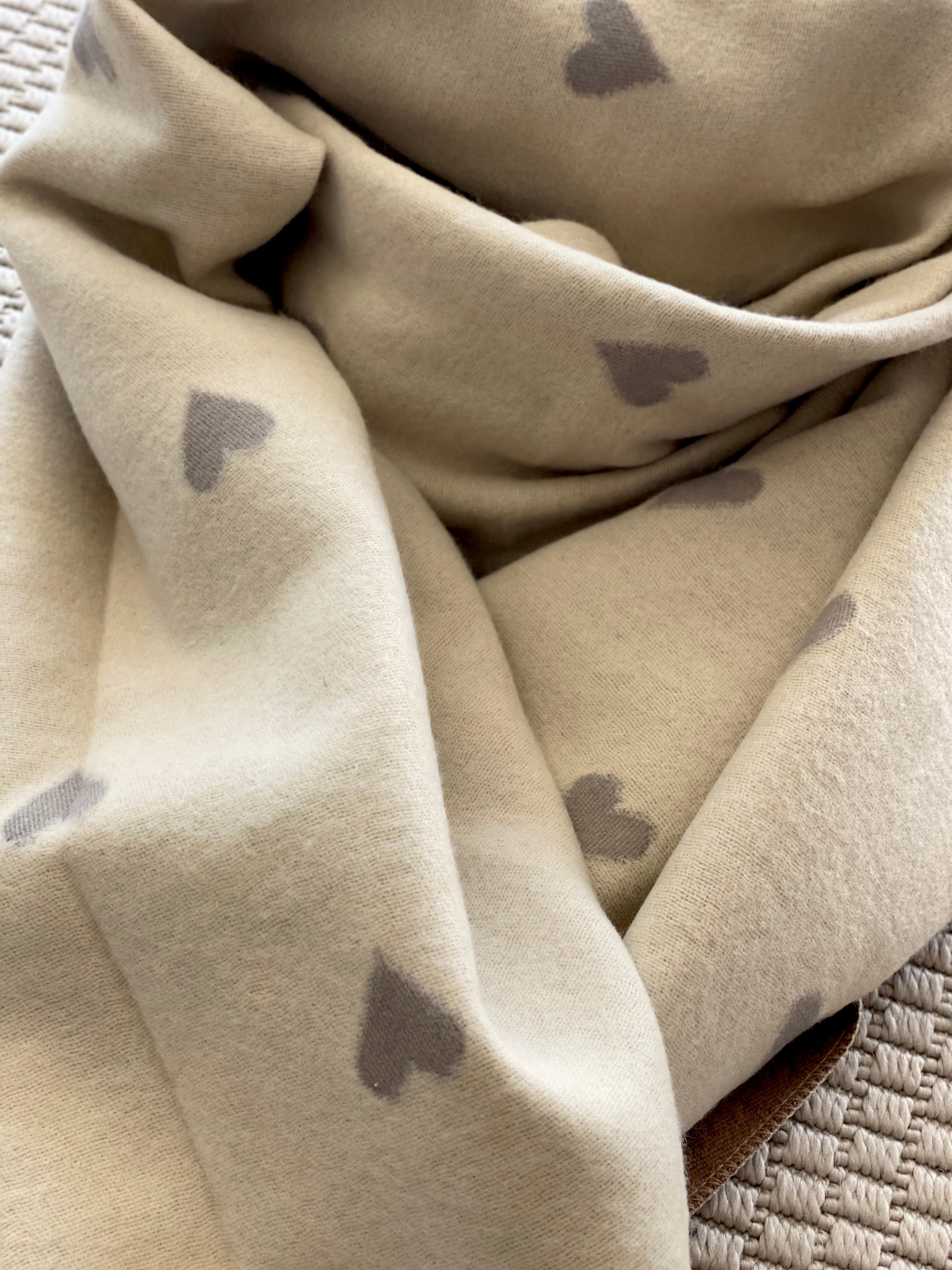 Écharpe douce gros Coeurs PAULETTE - Beige 🩶