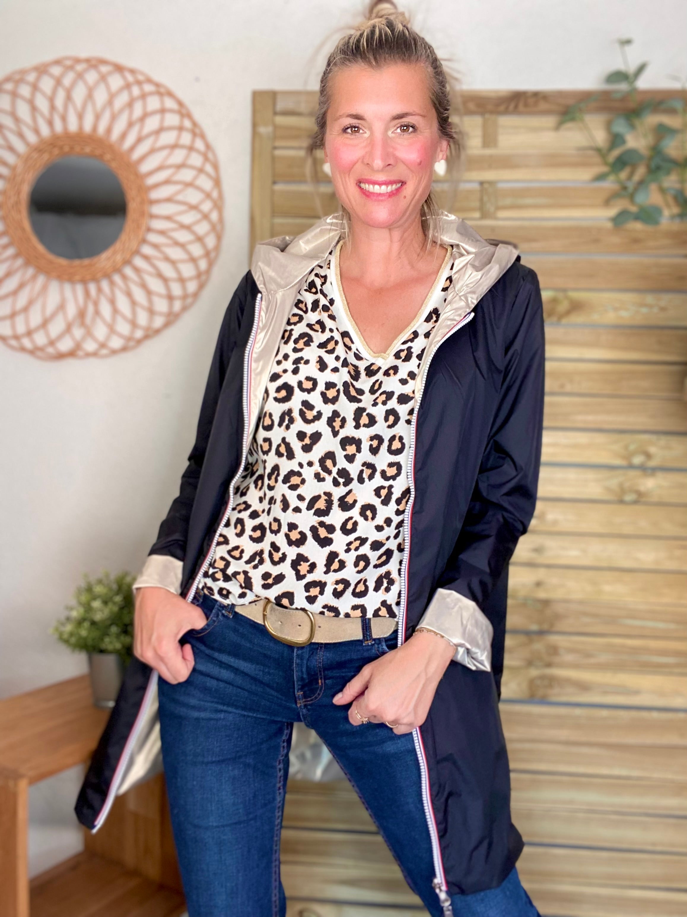 Top imprimé Léo col V avec lurex MISHA - Noir