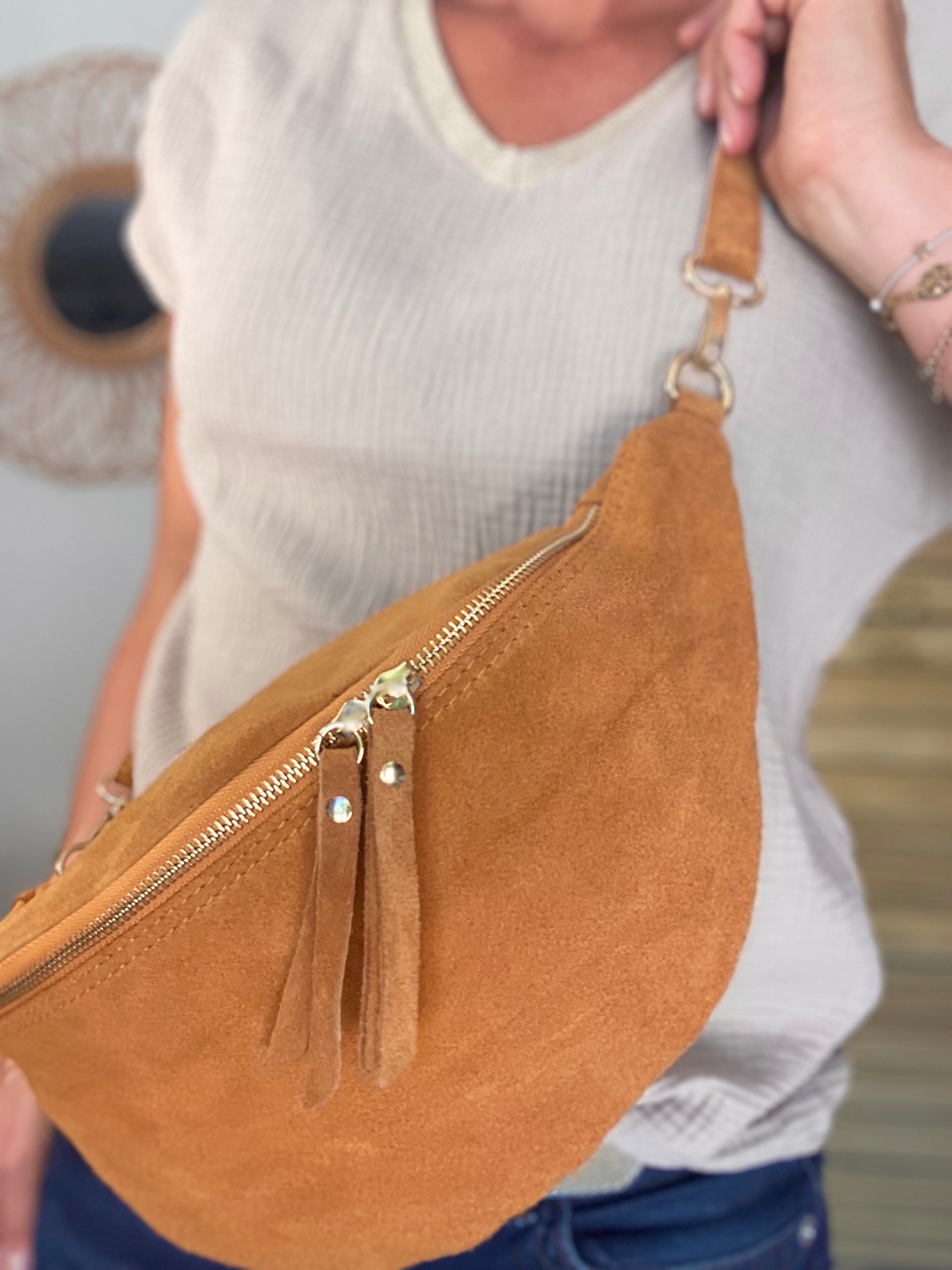 Sac banane XL en croite de cuir - JANE - Camel