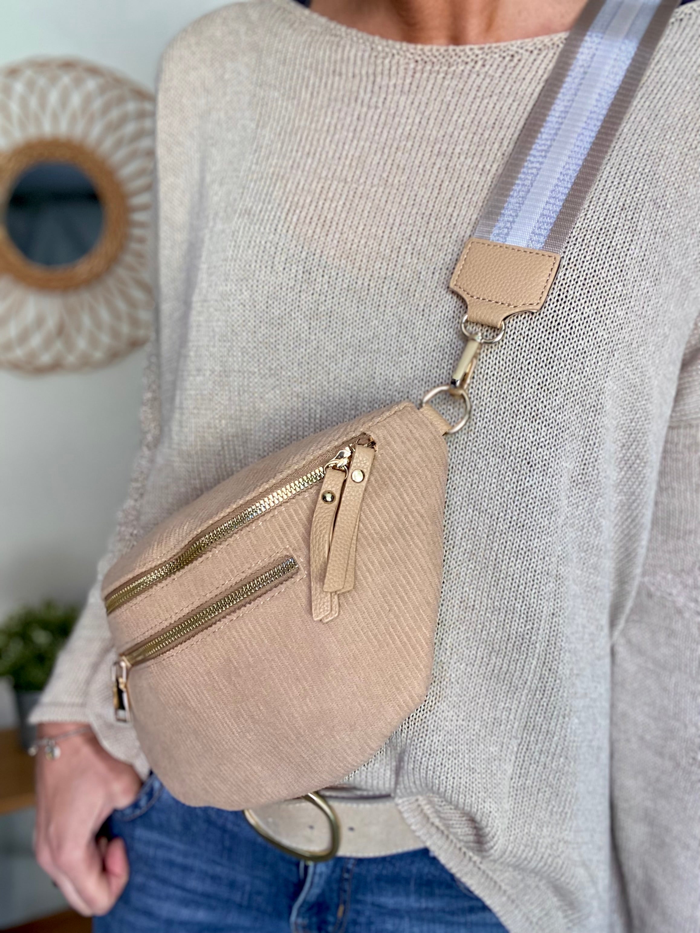 Sac banane L en velours côtelé 2 zips et sangle fantaisie - ASHLY - Beige foncé