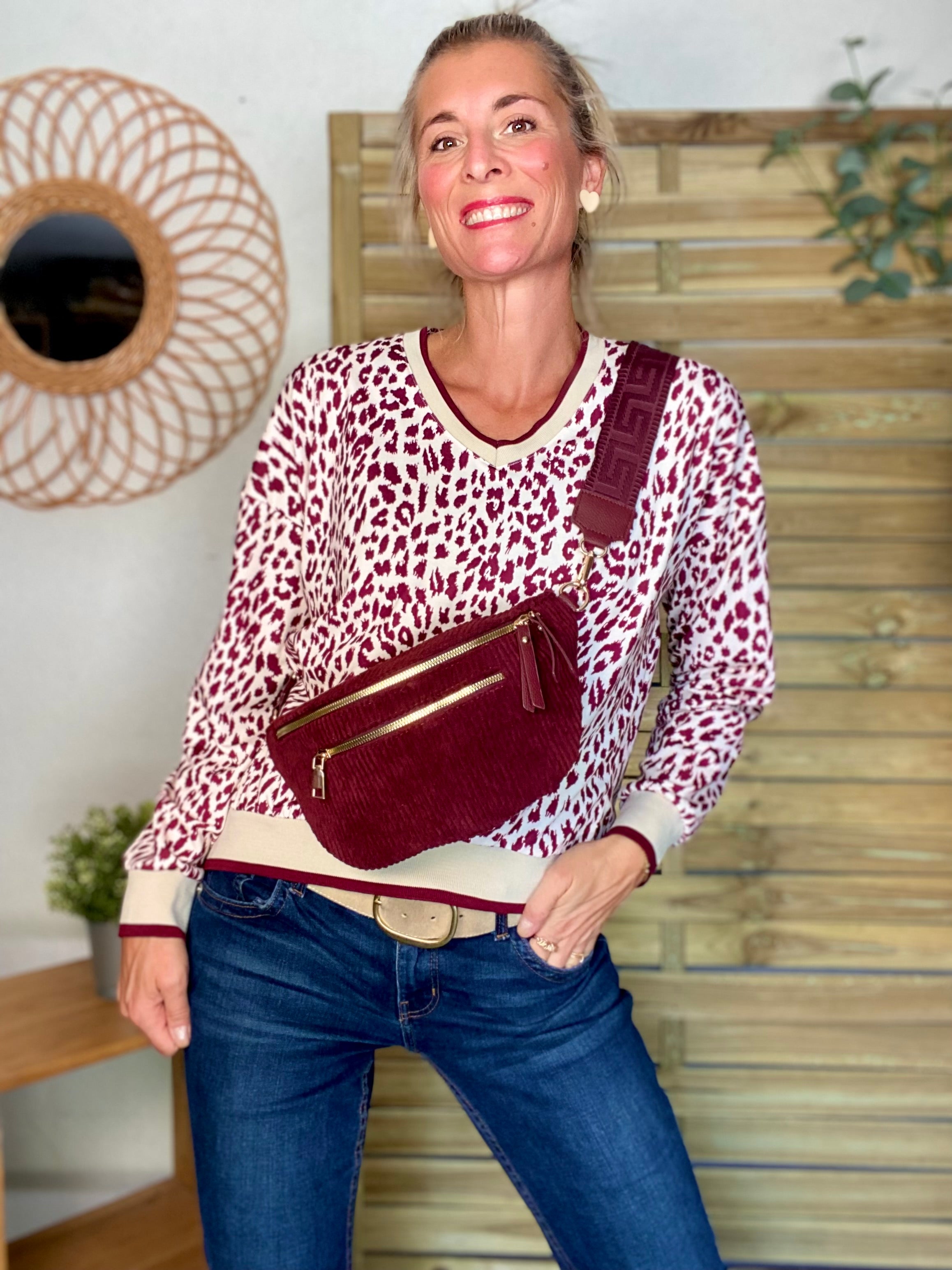 RETOUR EN STOCK DÉBUT OCTOBRE - Sweat imprimé Léo 🐆 AMANDINE - Bordeaux