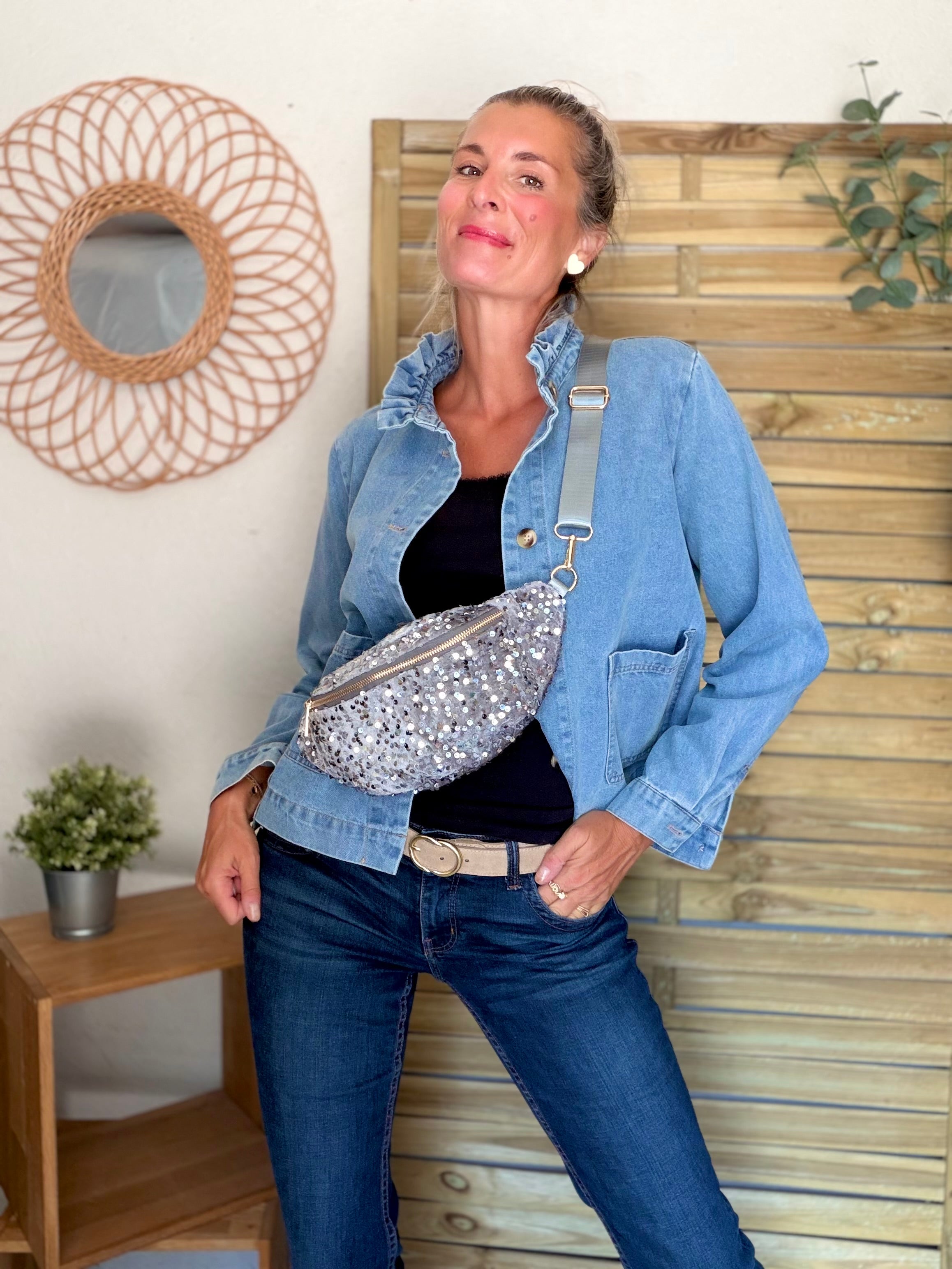 ⚡️ ARRIVAGE - Sac banane velours à sequins DAISY - Argent