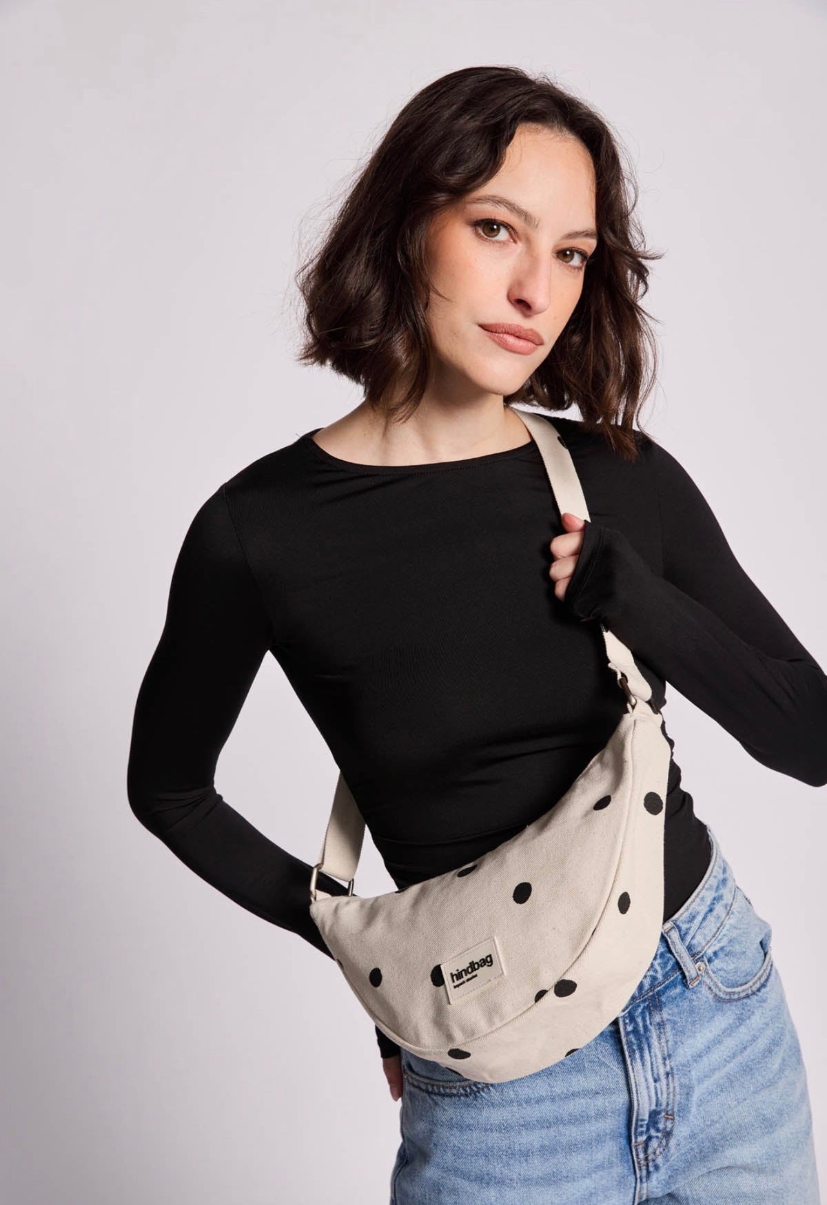 HINDBAG ANDRÉA - Sac banane demi-lune Pois écrue