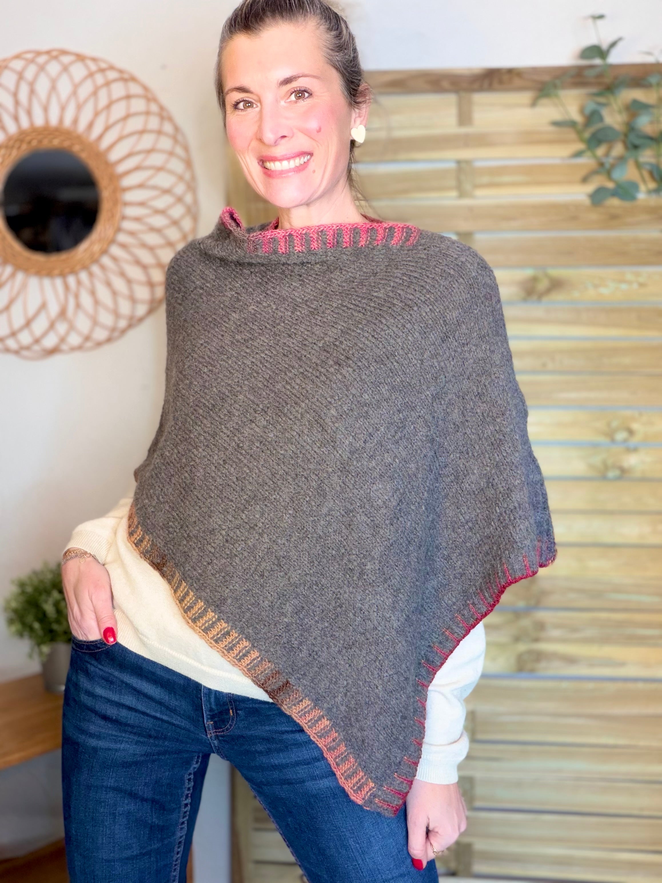 Poncho asymétrique GISÈLE - Taupe