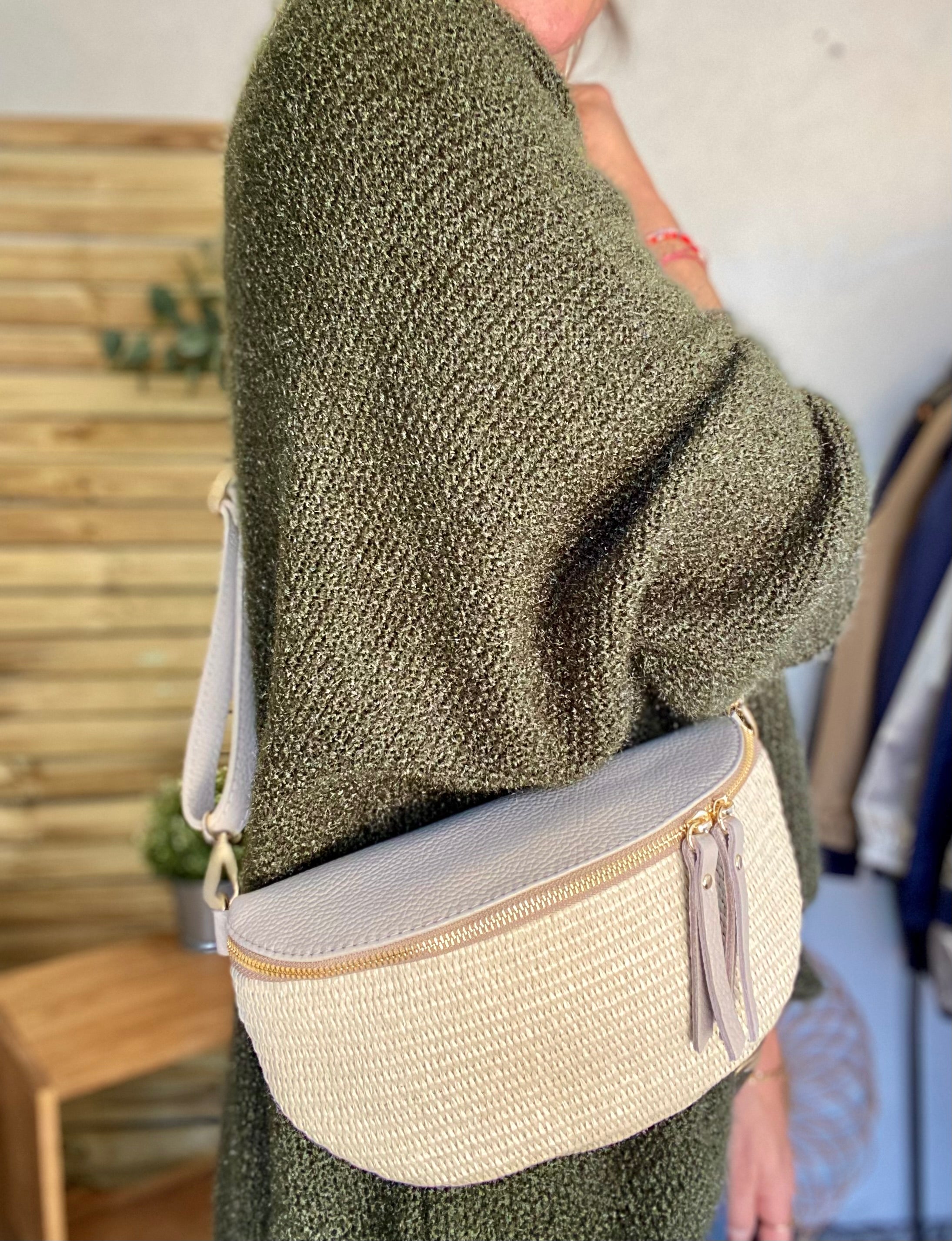 Sac banane bi-matière en cuir grainé beige - 28cm - JUNE