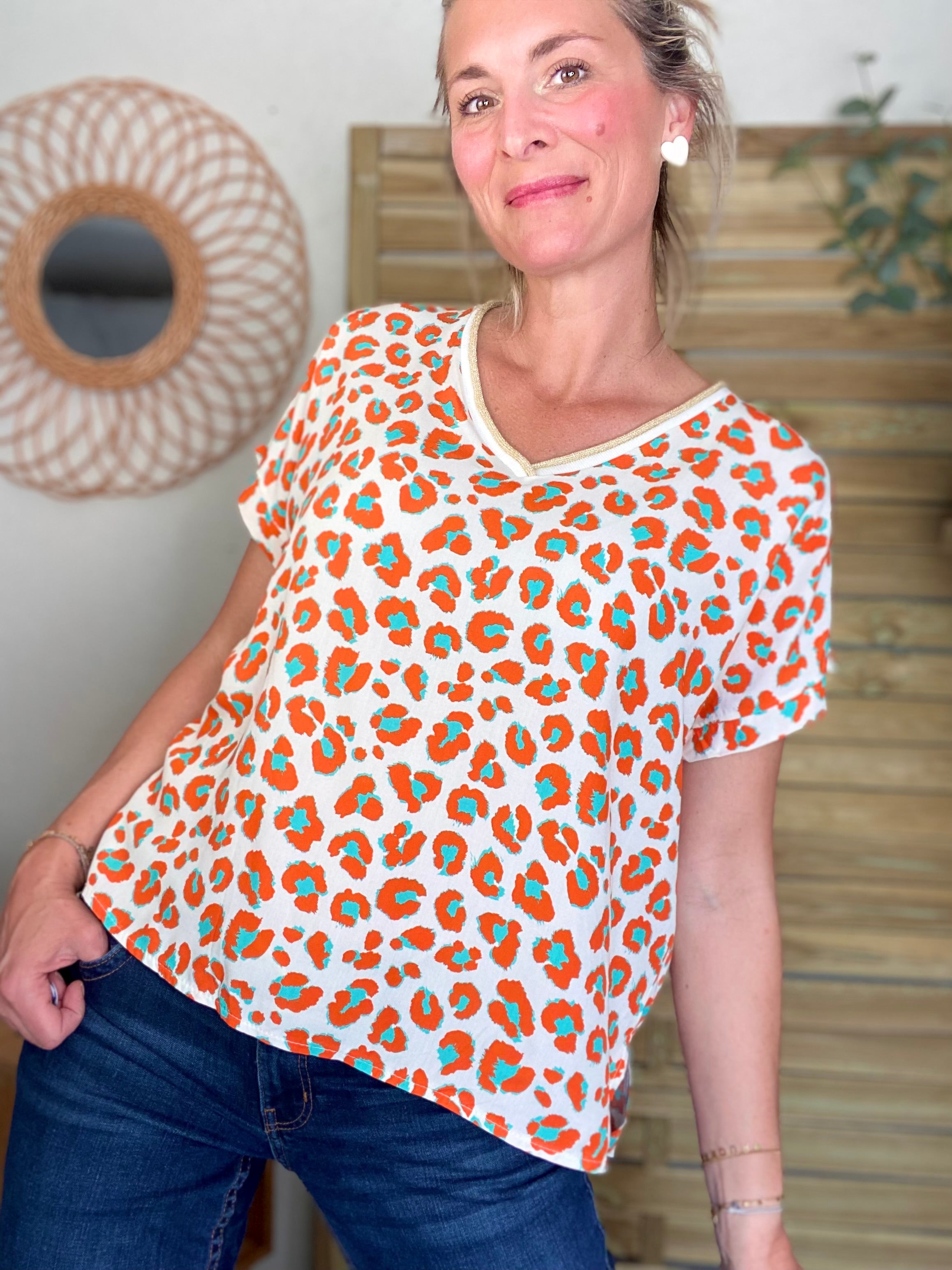 Top imprimé Léo col V avec lurex MISHA - Orange
