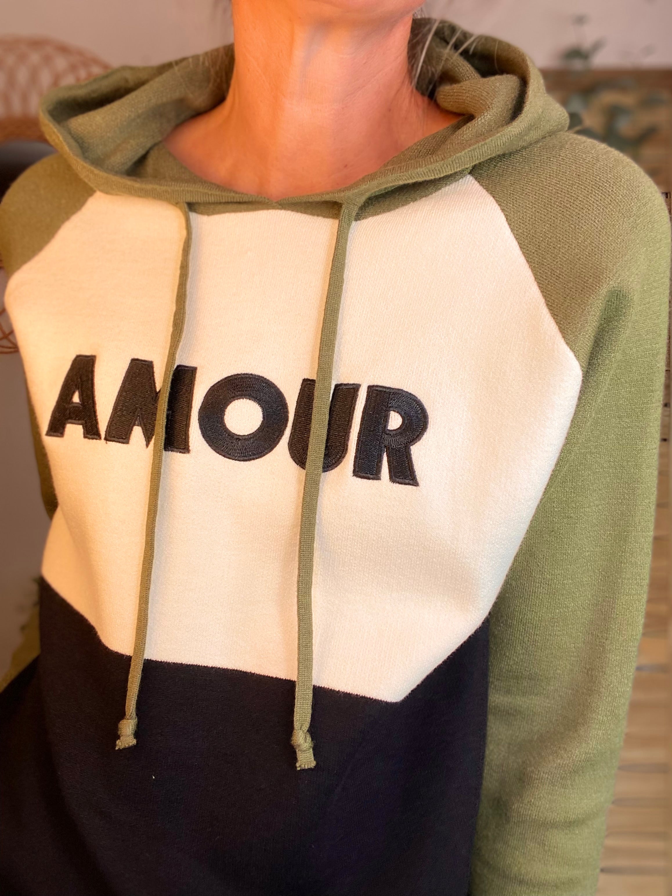 Pull à capuche AMOUR - NORA