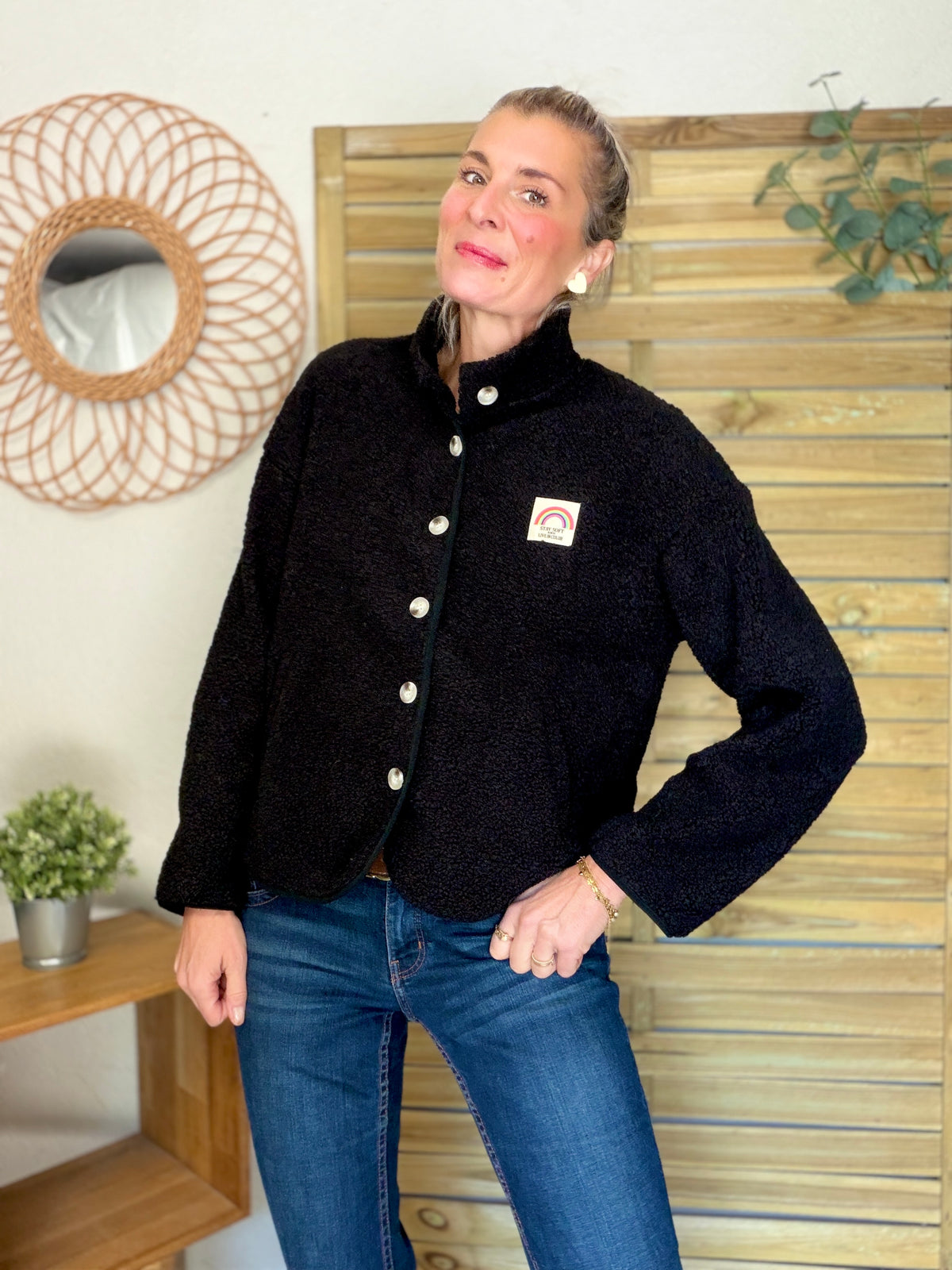 Veste Sherpa boutonnée écusson Arc-en-ciel ÉNORA Noir