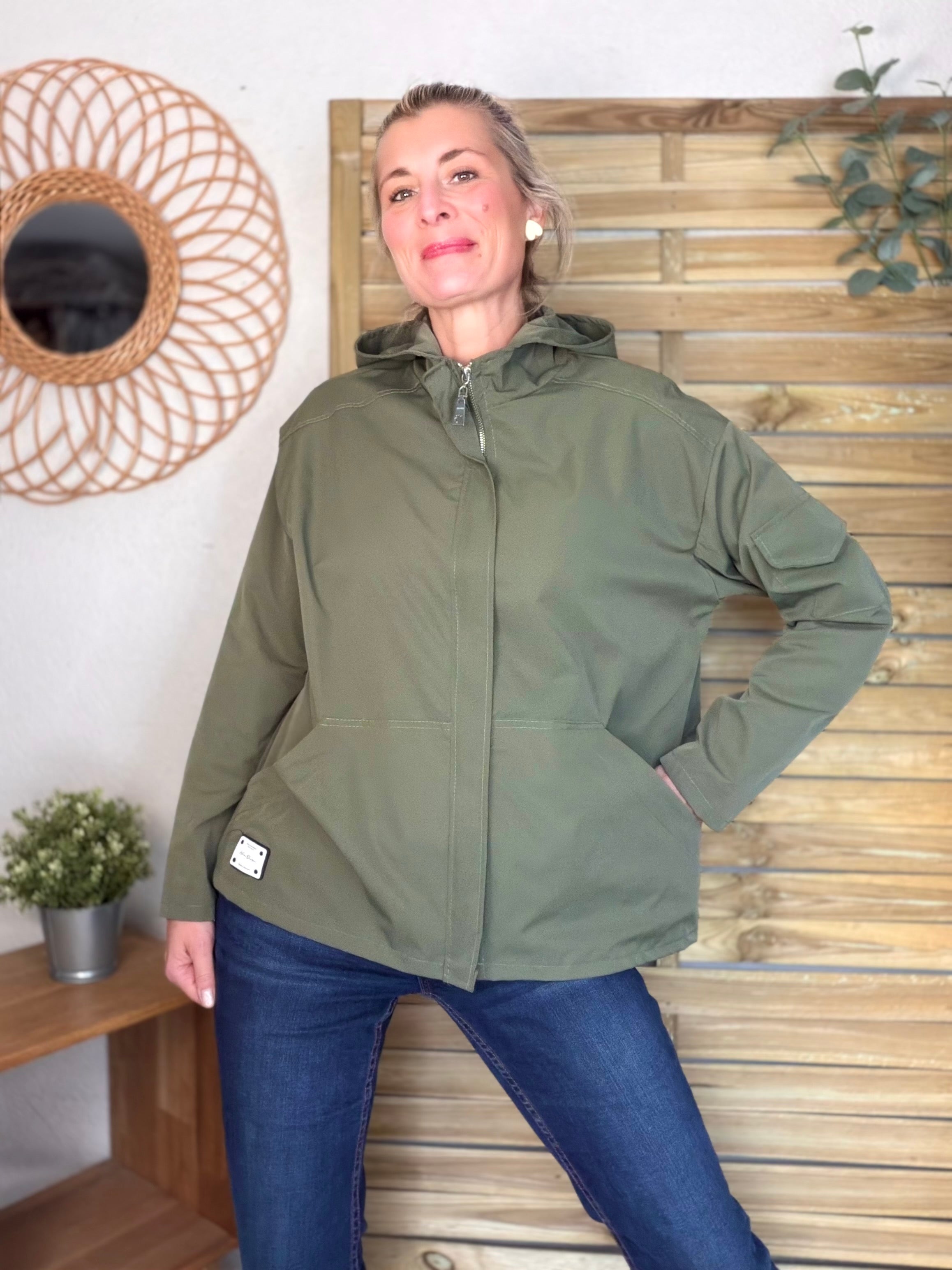 Veste Coupe vent court LIZZIE - Kaki