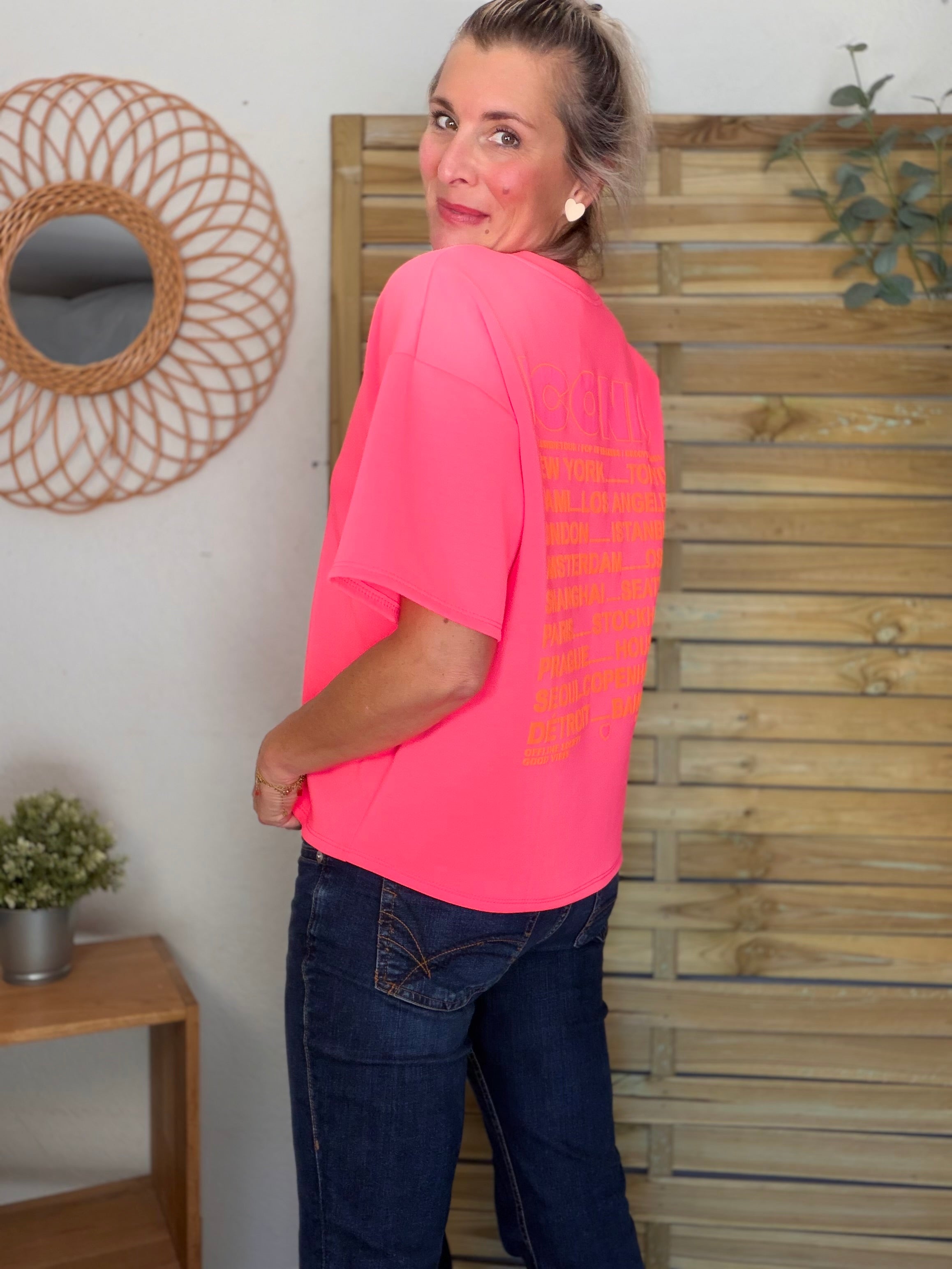 IMPERFECTION - Tee shirt ICONIC matière sweat - THÉA Rose fluo