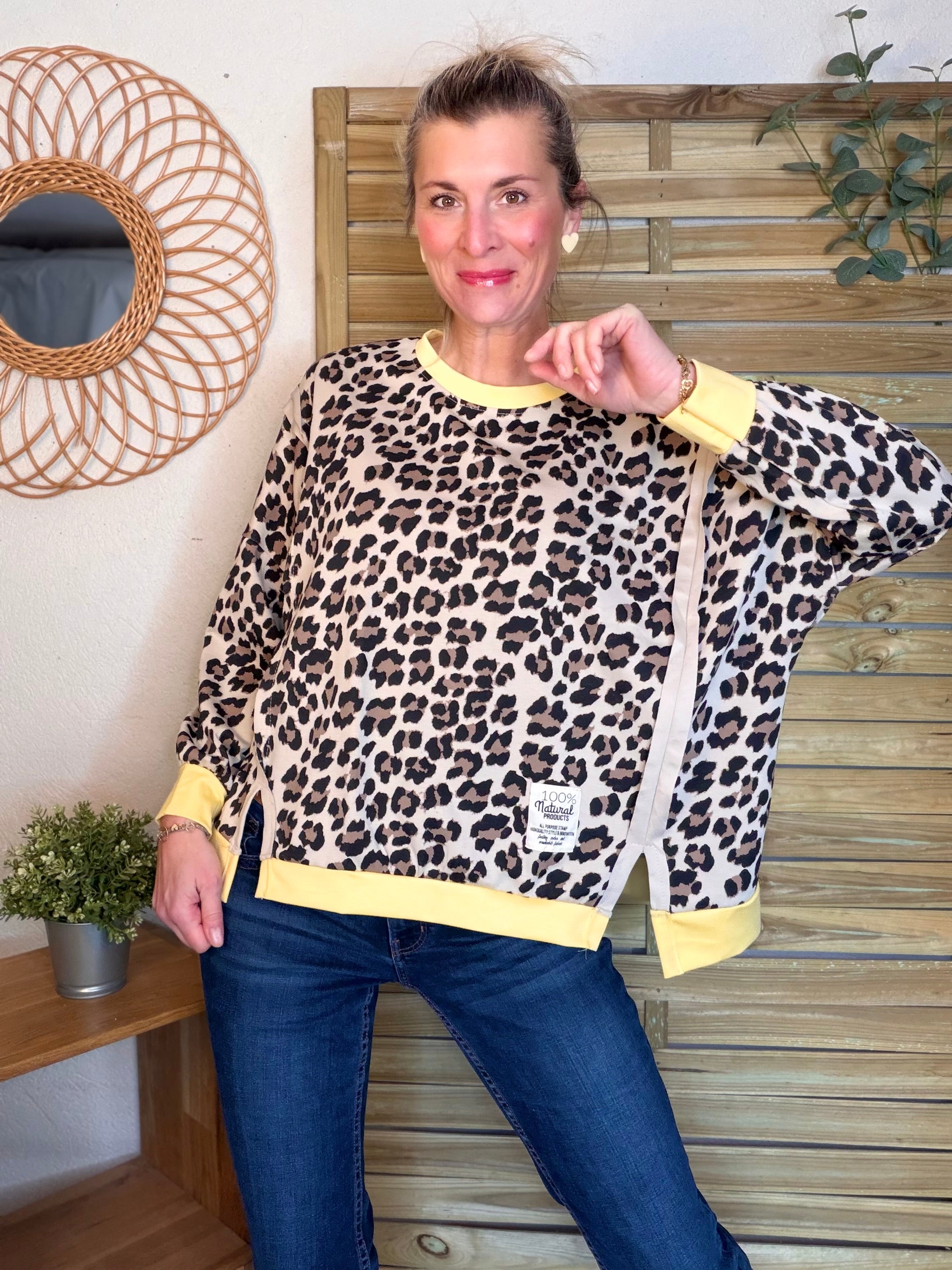 Sweat léger imprimé Léo jaune 🐆 ANOUK