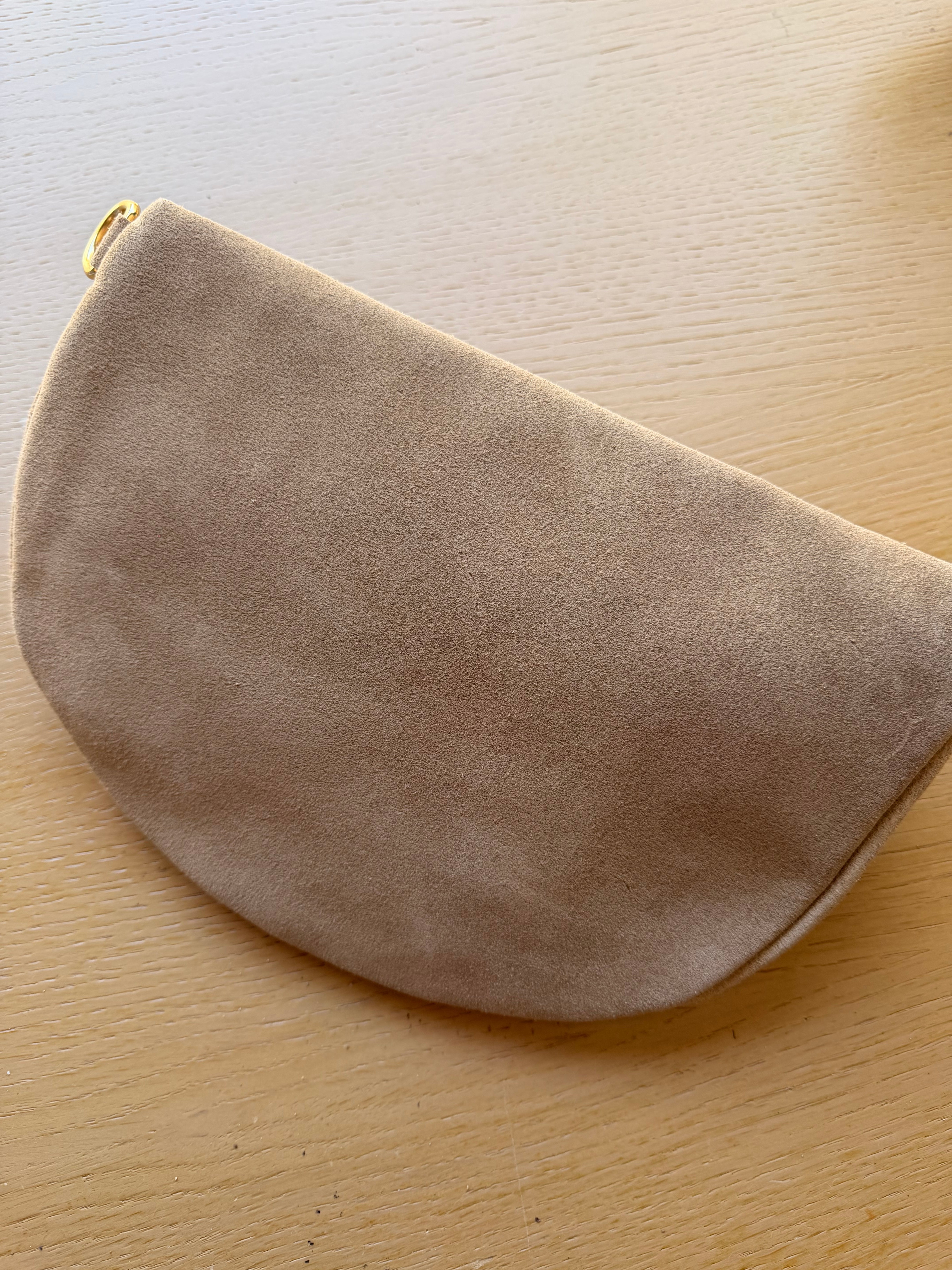 IMPERFECTION - Sac banane XL en cuir velours 30cm JUDY - Beige