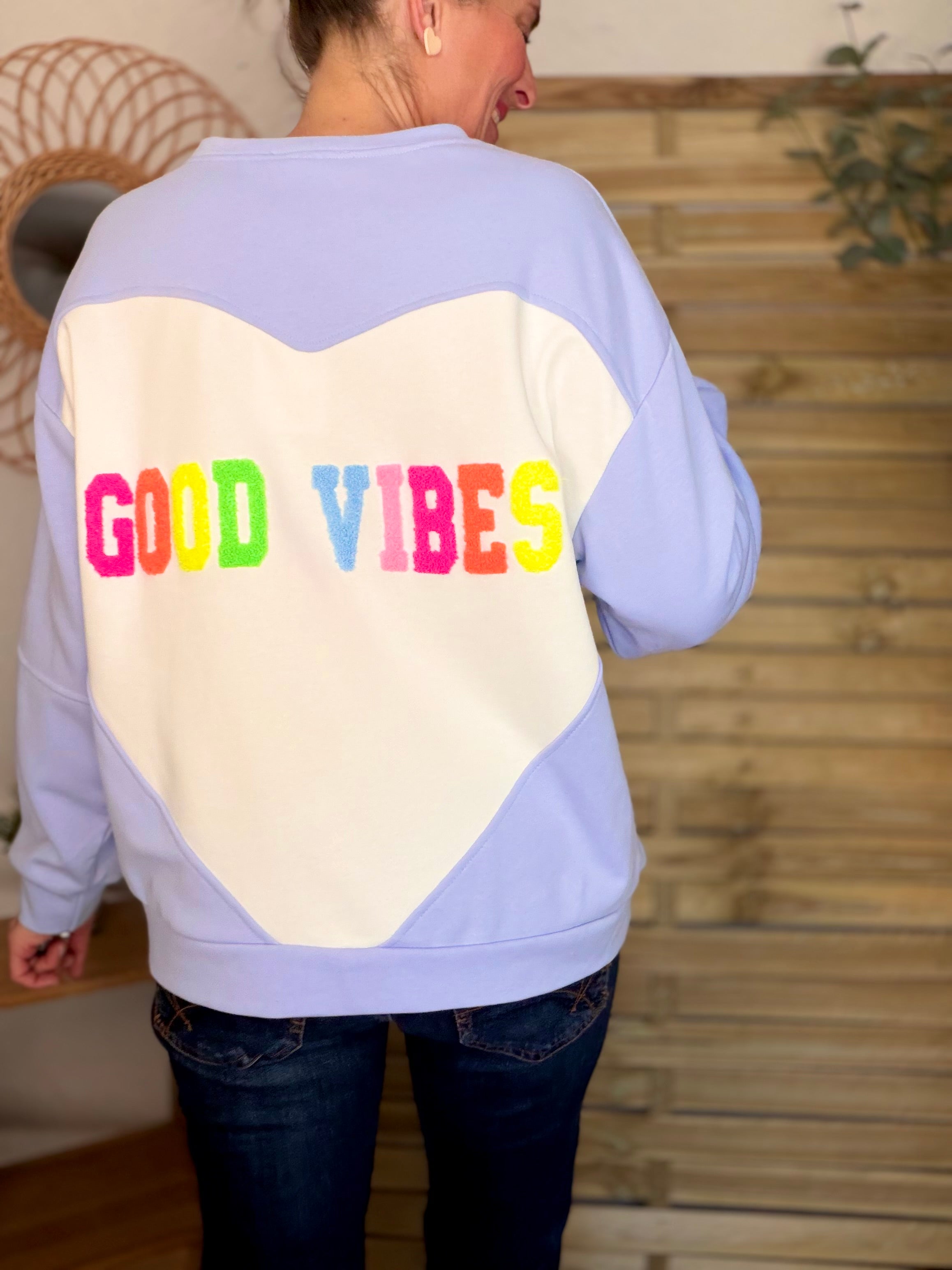 Sweat oversized GOOD VIBES ALYSSA bleu ciel/blanc