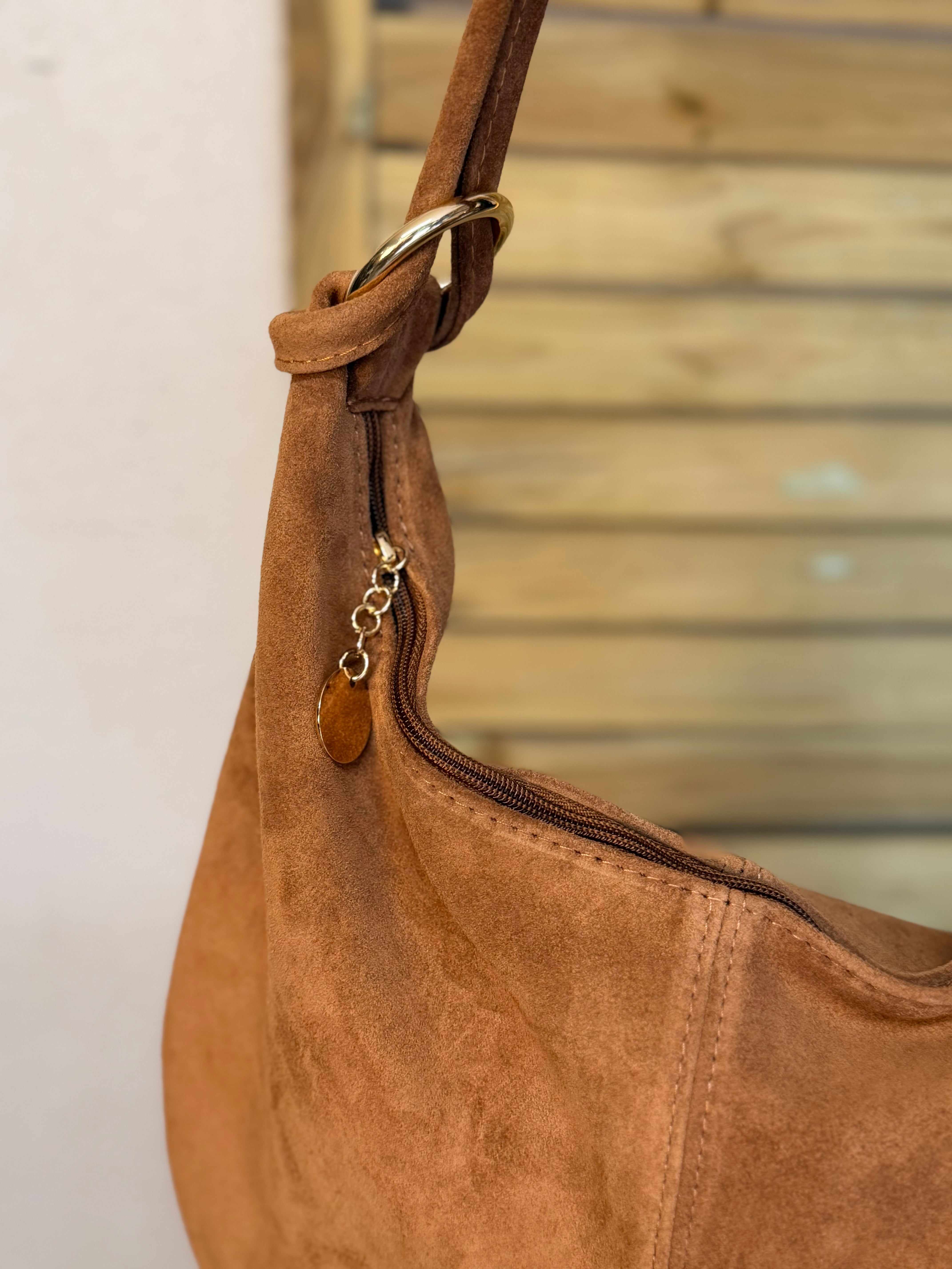Sac besace hobo en cuir daim souple avec anneaux WILLIAM - Camel