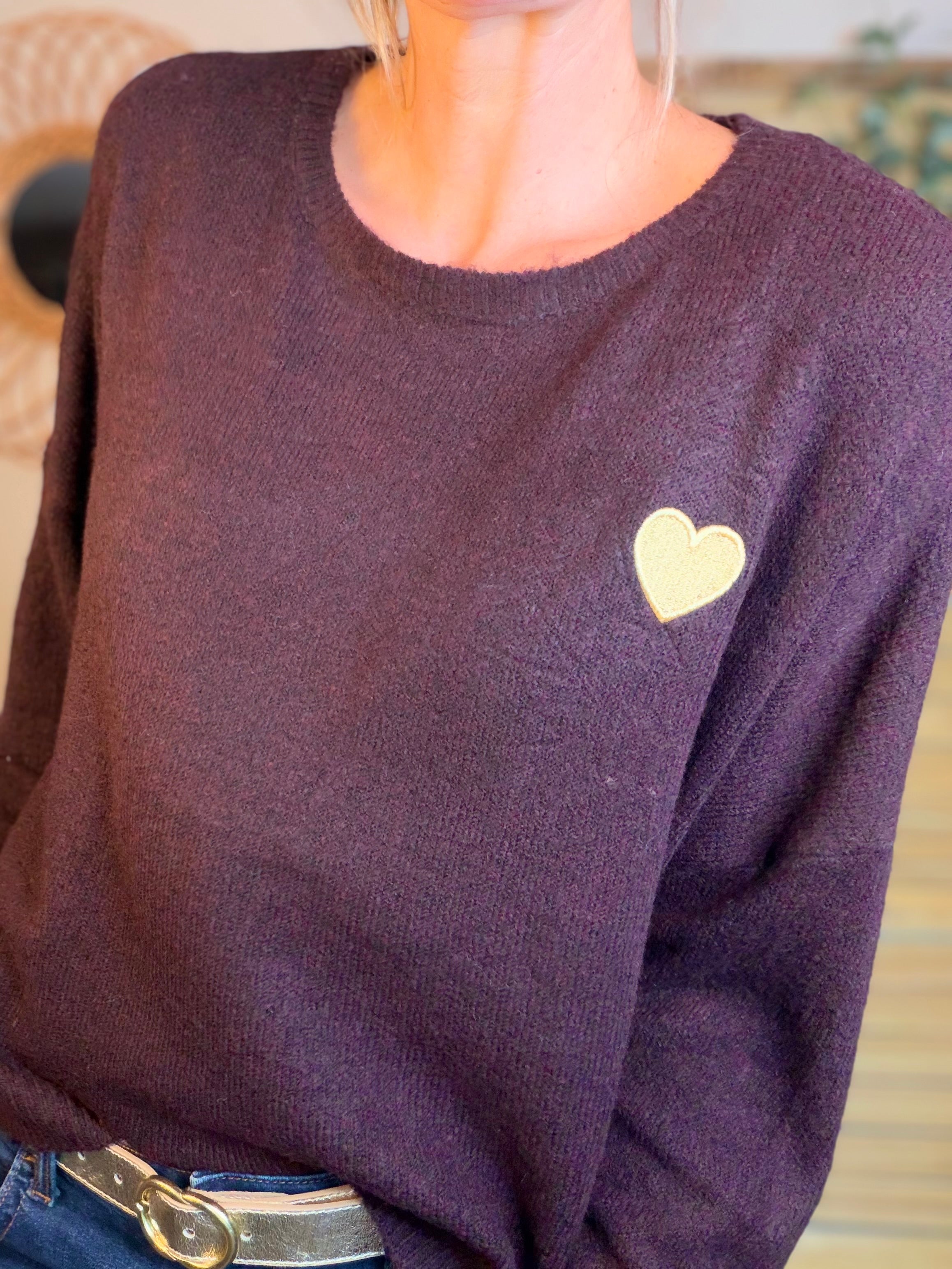 Pull léger en maille cœur doré brodé 💛 MELISSA - Aubergine