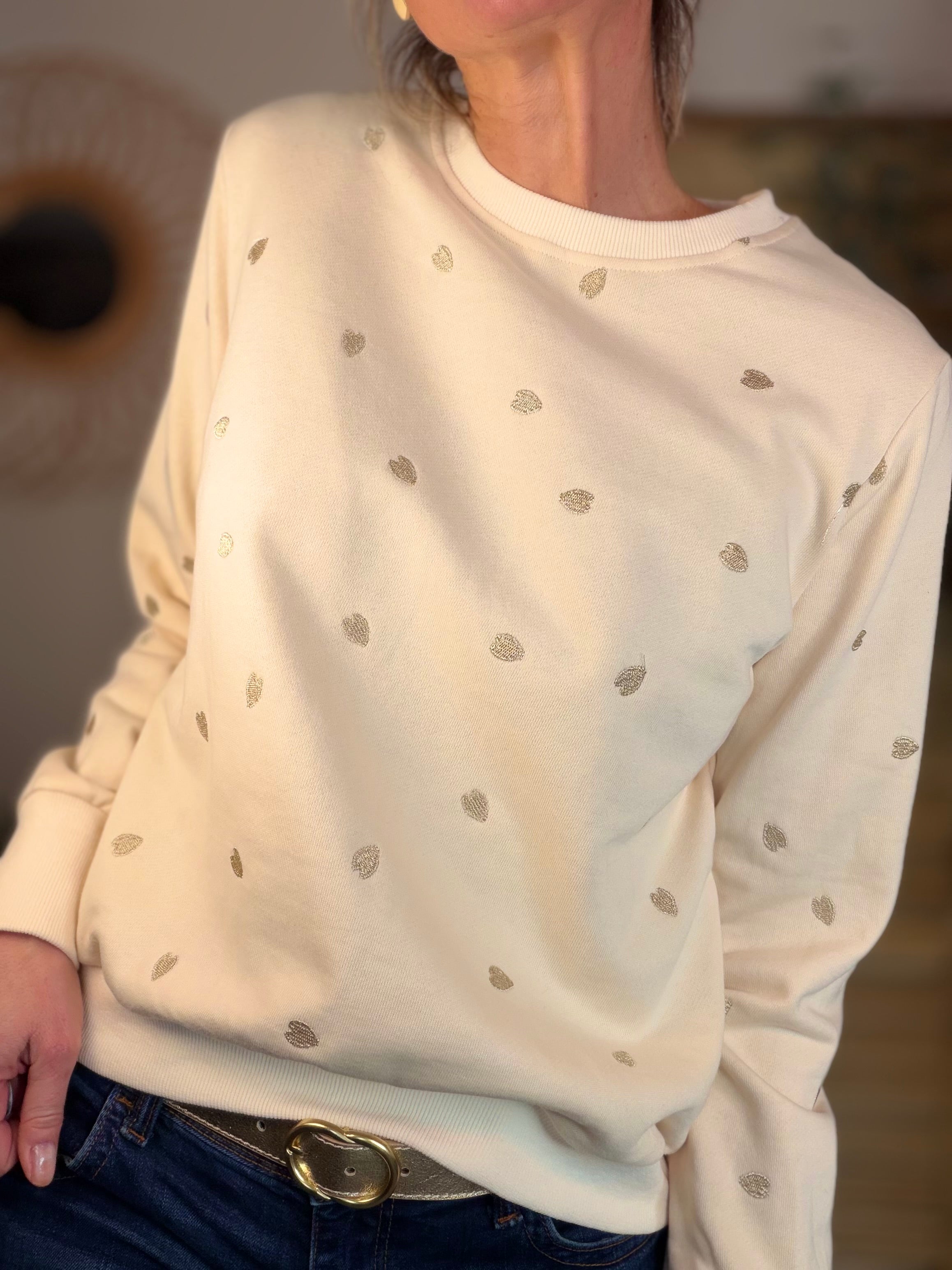 Sweat Beige cœurs dorés brodés 💛 LOUNA