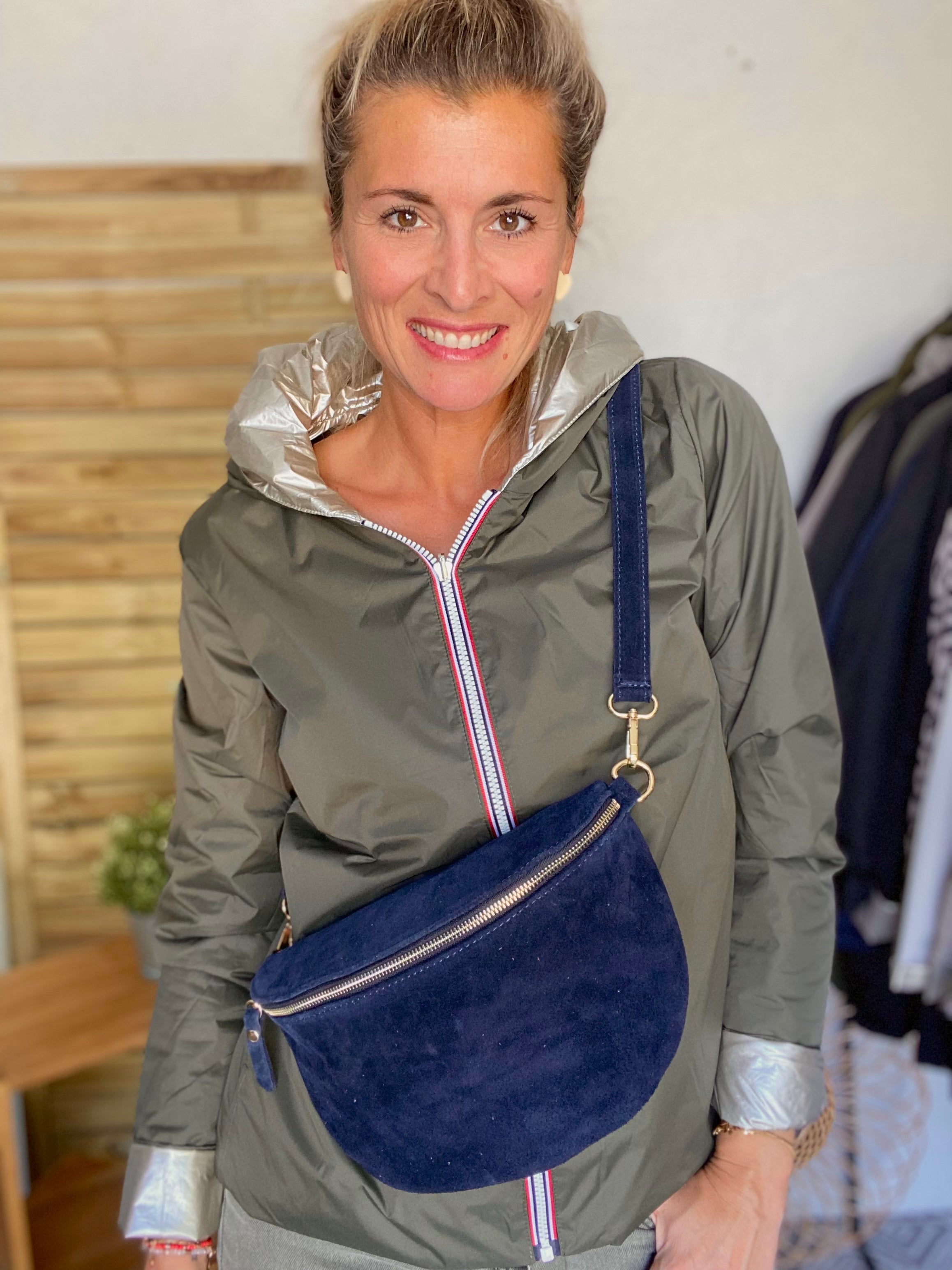 Sac banane XL en cuir velours 30cm JUDY - Bleu marine (7 coloris)