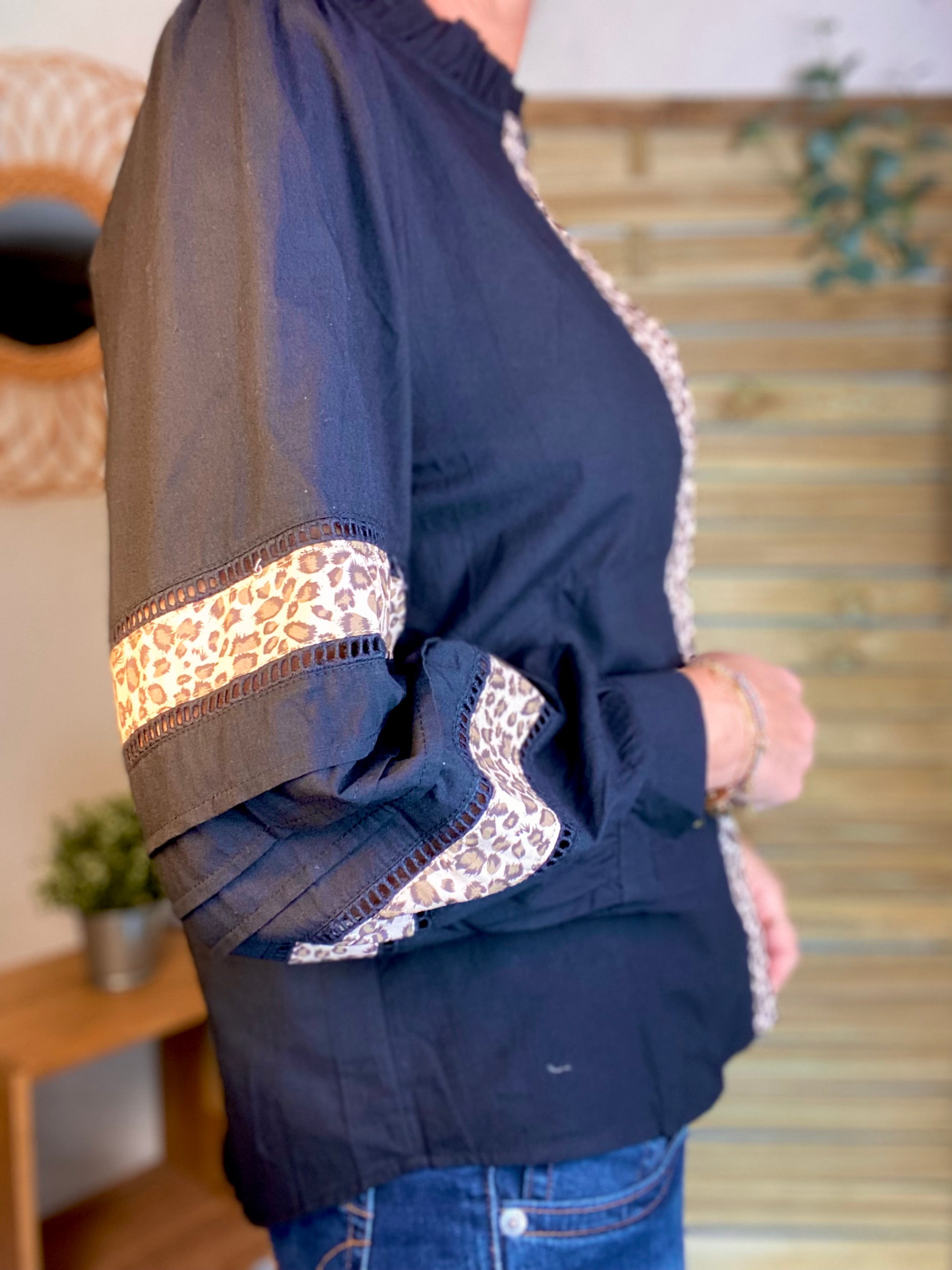 ⚡️ ARRIVAGE - Chemise coton détails Léo 🐆 SCARLETT Noir