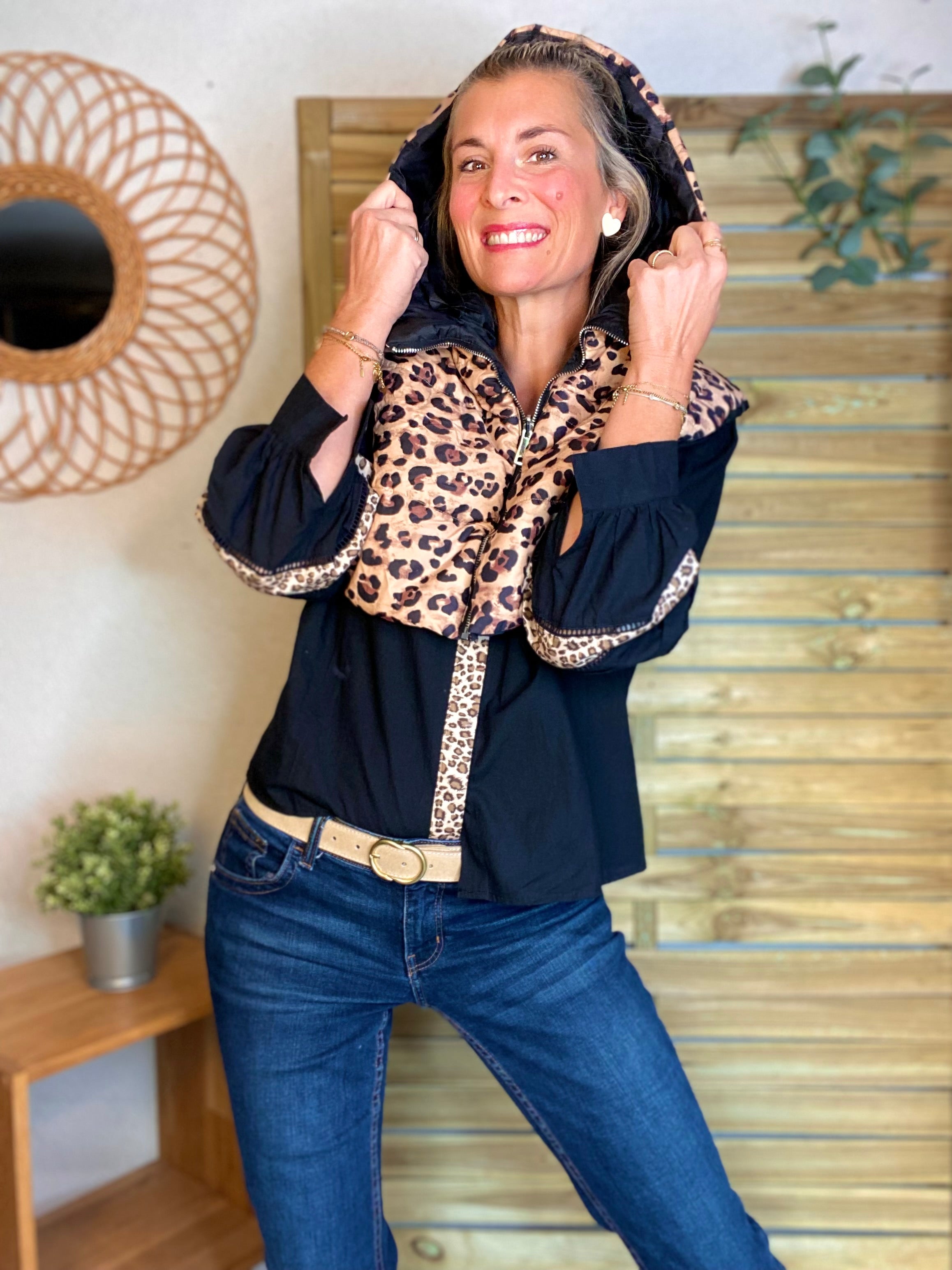 Col capuche amovible ARCHIE - Noir Léo 🐆