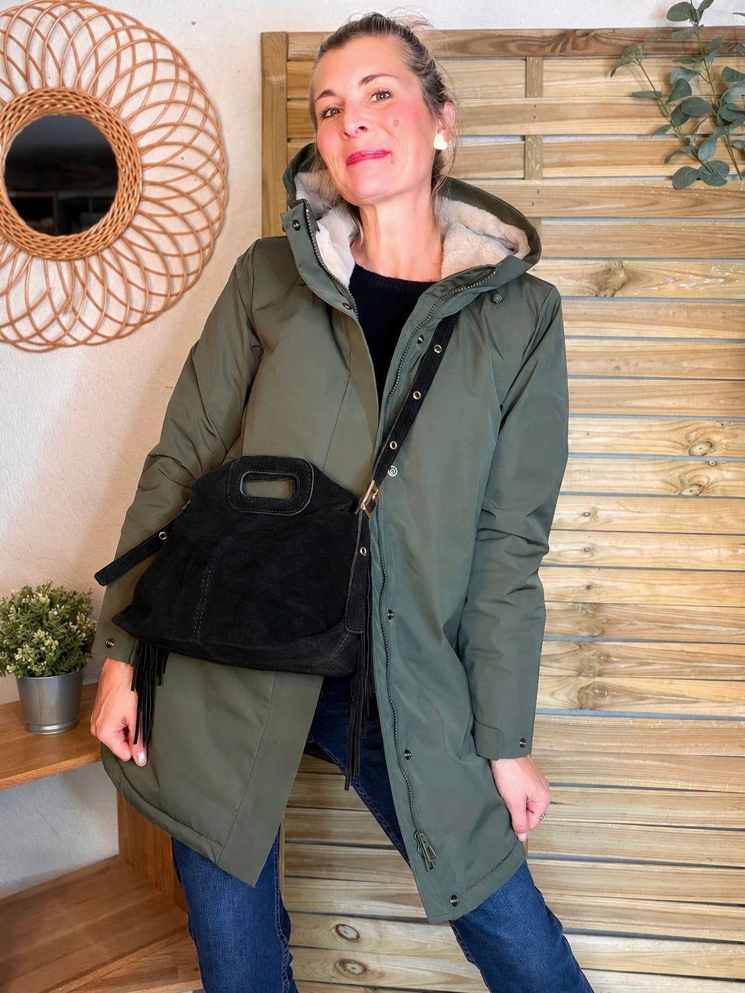 Sac en cuir daim avec franges LOGAN - Noir