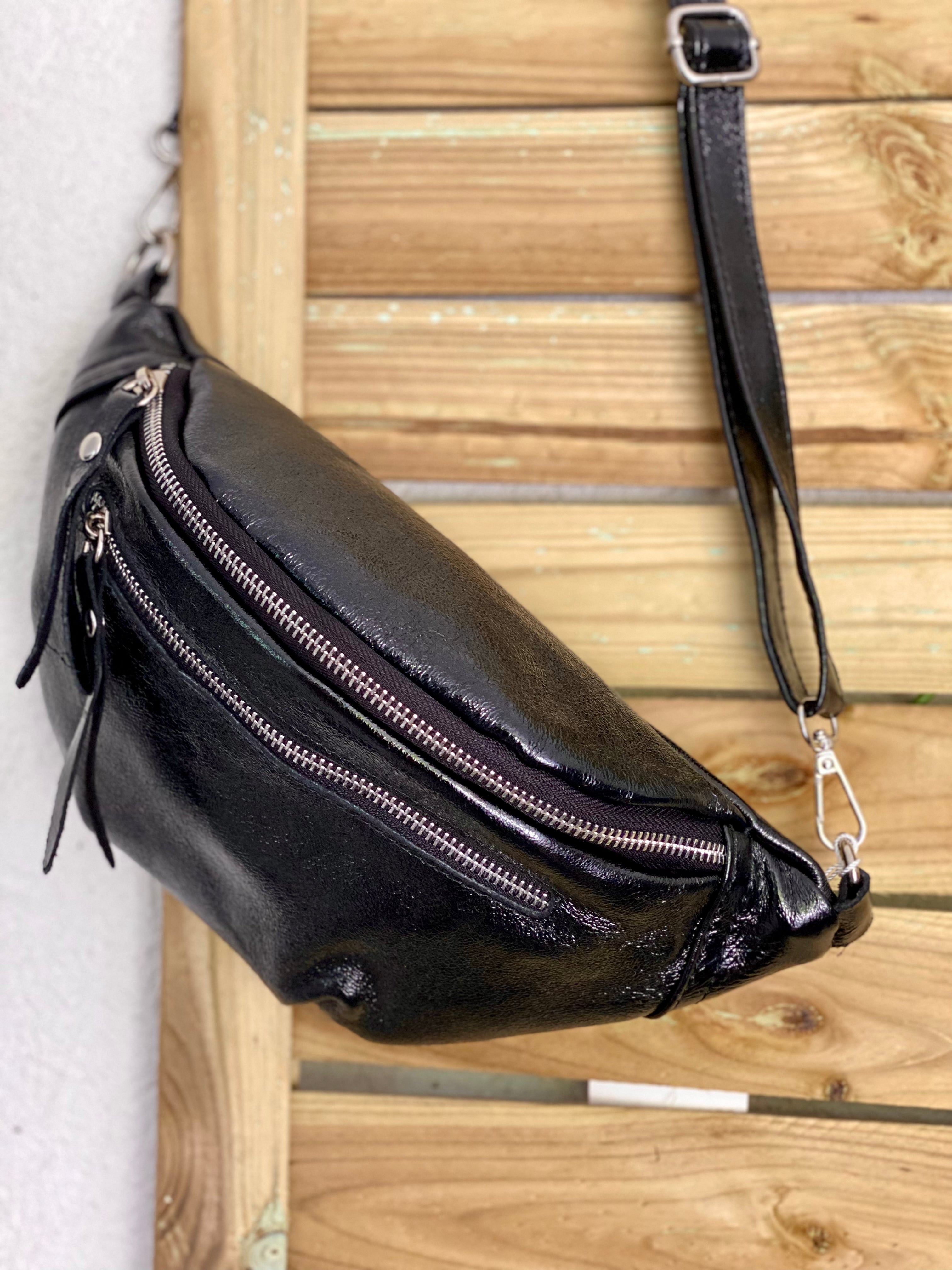 *** IMPERFECTION TEINTURE - Sac banane en cuir irisé double poche - OPALE - noir