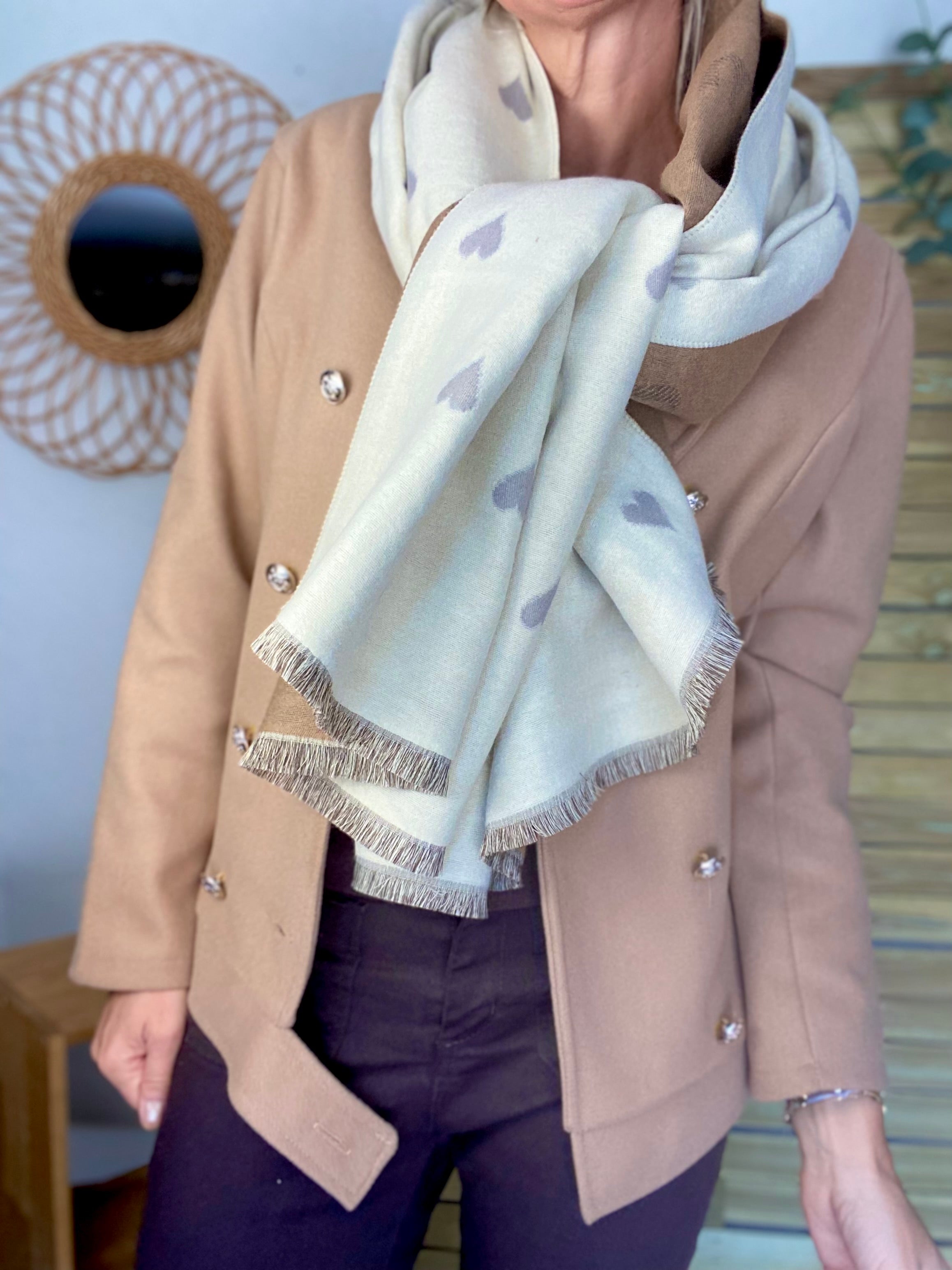 Écharpe douce gros Coeurs PAULETTE - Beige 🩶