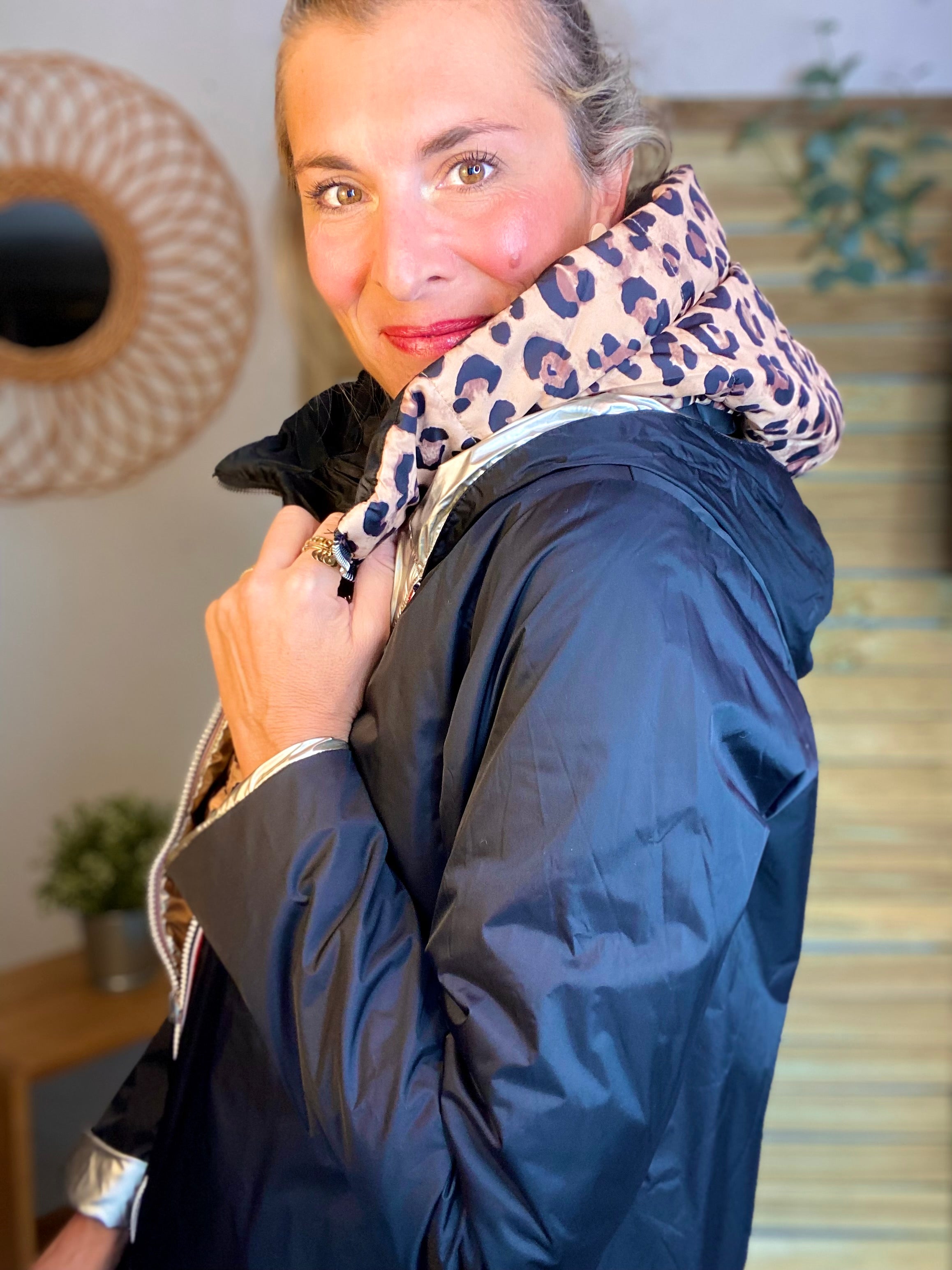 Col capuche amovible ARCHIE - Noir Léo 🐆