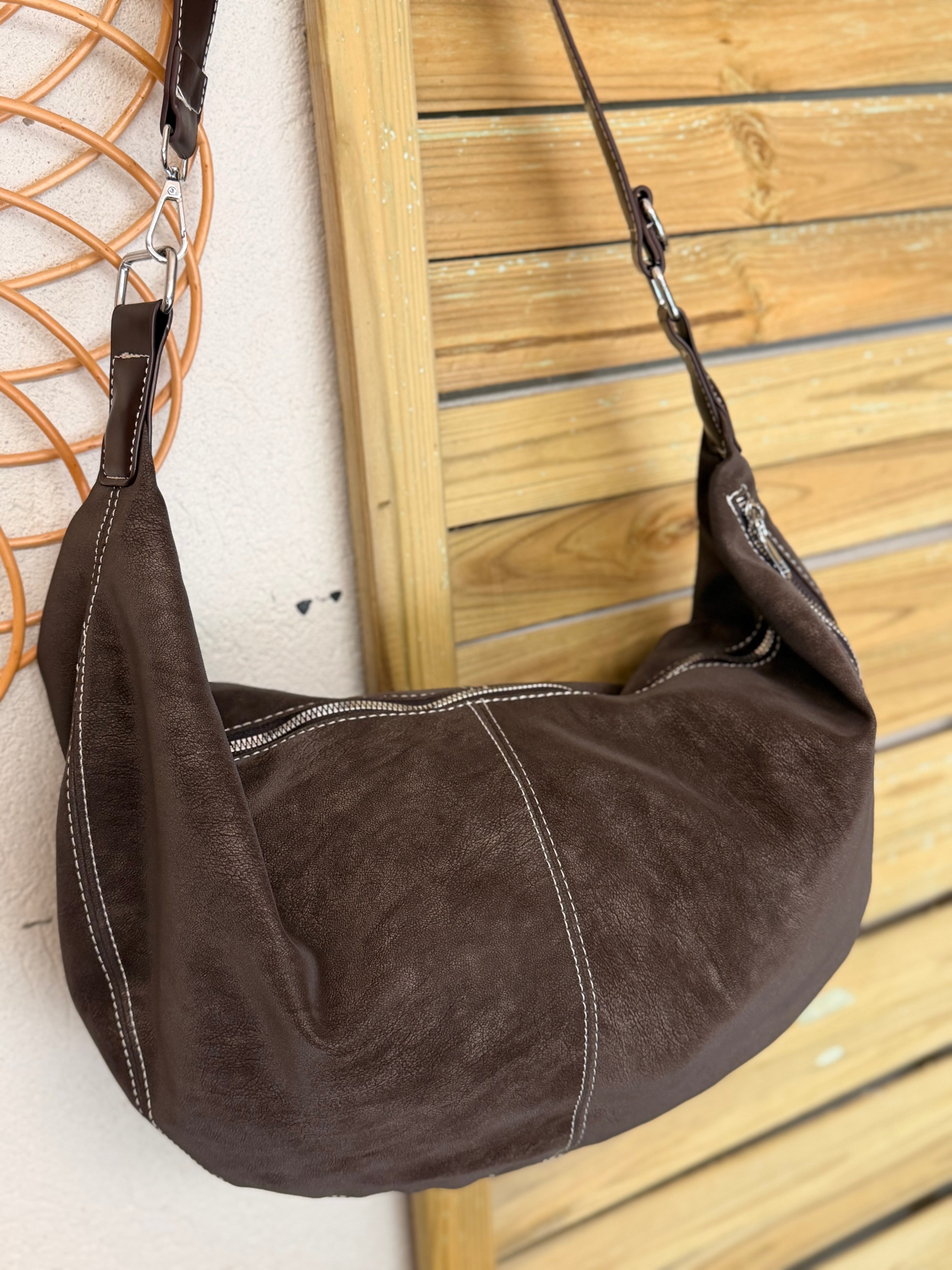 Sac besace XXL en simili cuir brossé - HAROLD Chocolat