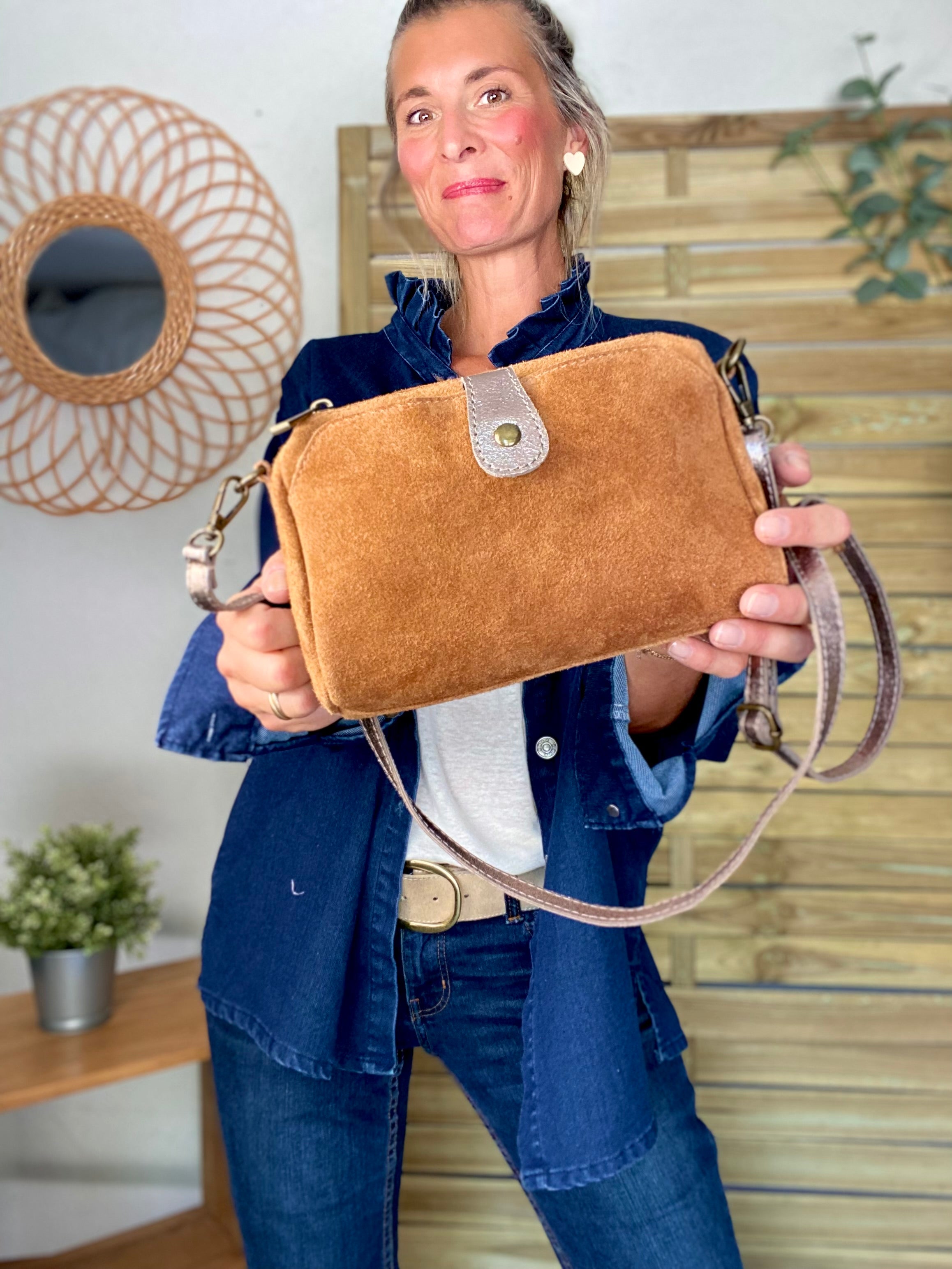 Sac bandoulière en cuir EZRA - Camel/Bronze