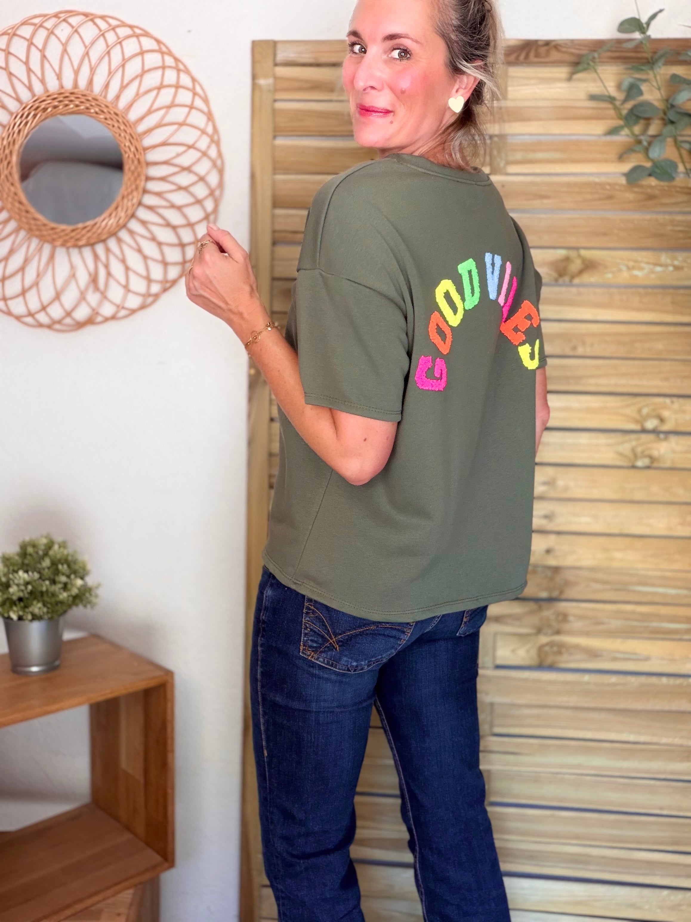 Tee shirt GOOD VIBES matière sweat - ALESSIA Kaki